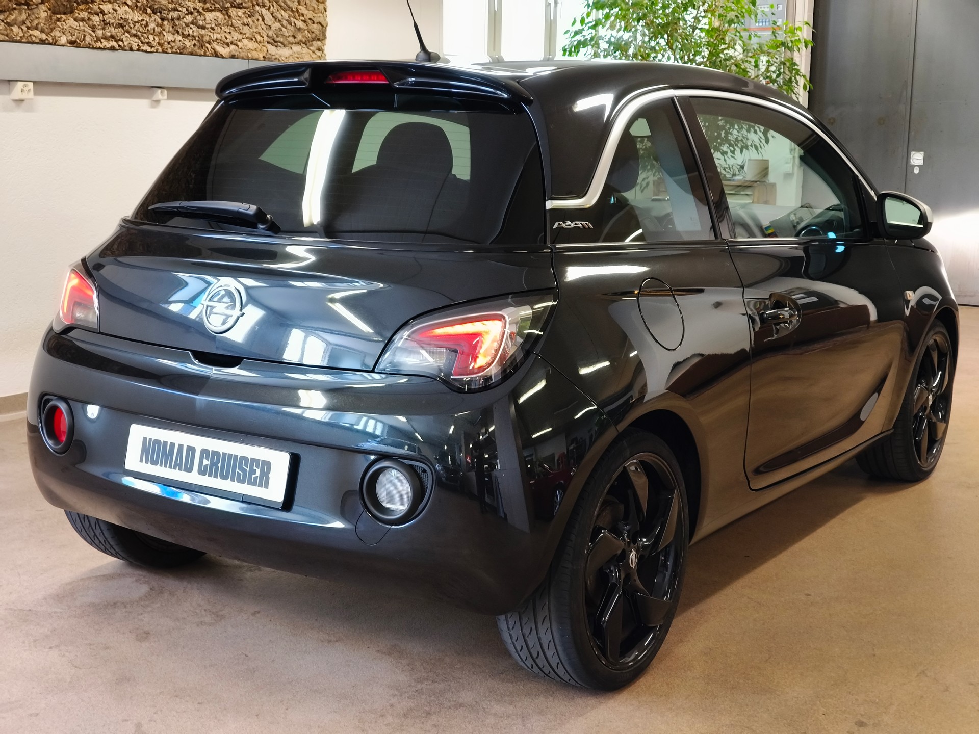 OPEL Adam 1.4 ecoFLEX Black Link-image-8