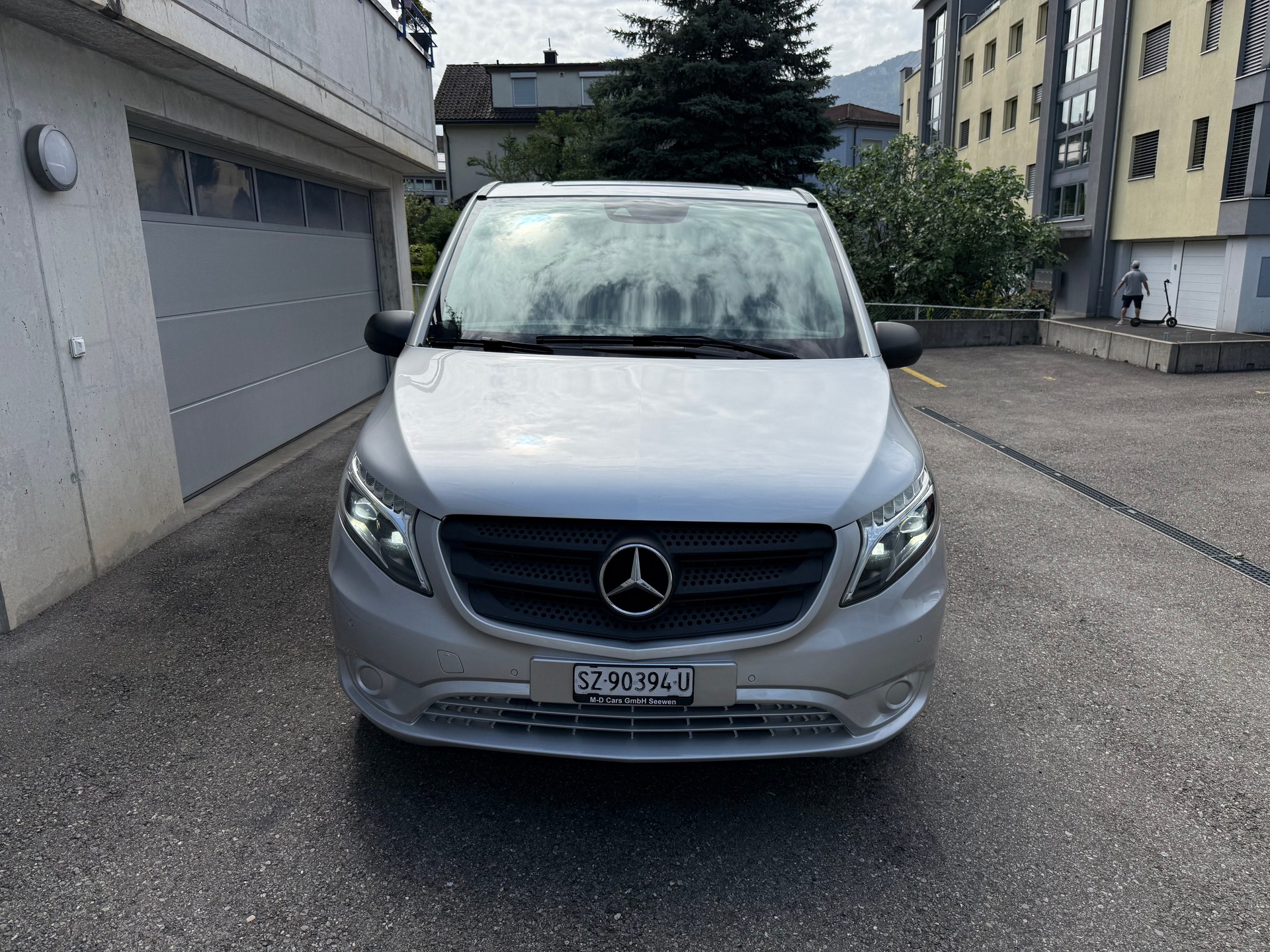 MERCEDES-BENZ Vito 116 CDI Lang Pro Tourer 4Matic 9G-Tronic 5-Plätzer-image-1