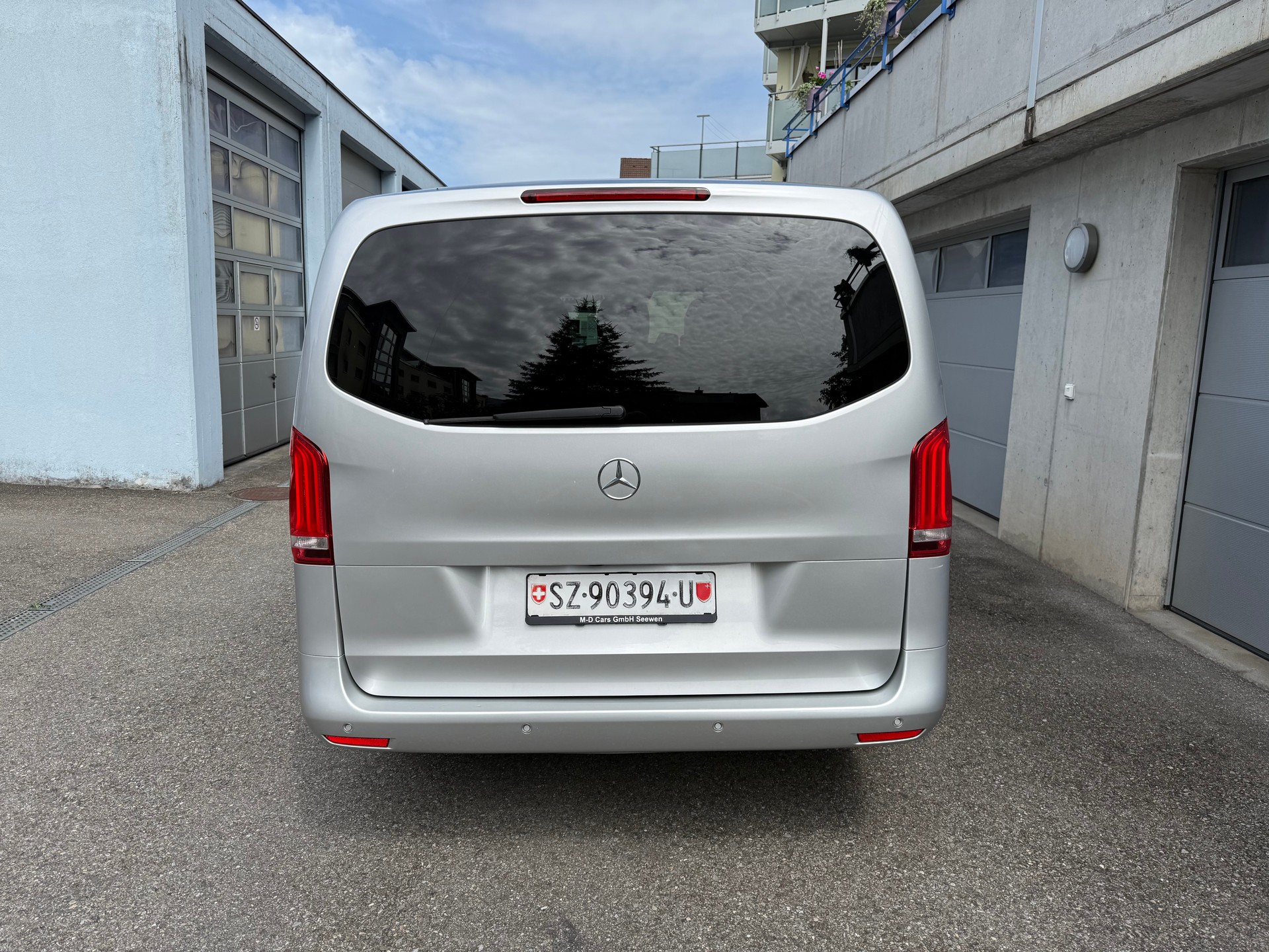 MERCEDES-BENZ Vito 116 CDI Lang Pro Tourer 4Matic 9G-Tronic 5-Plätzer-image-4