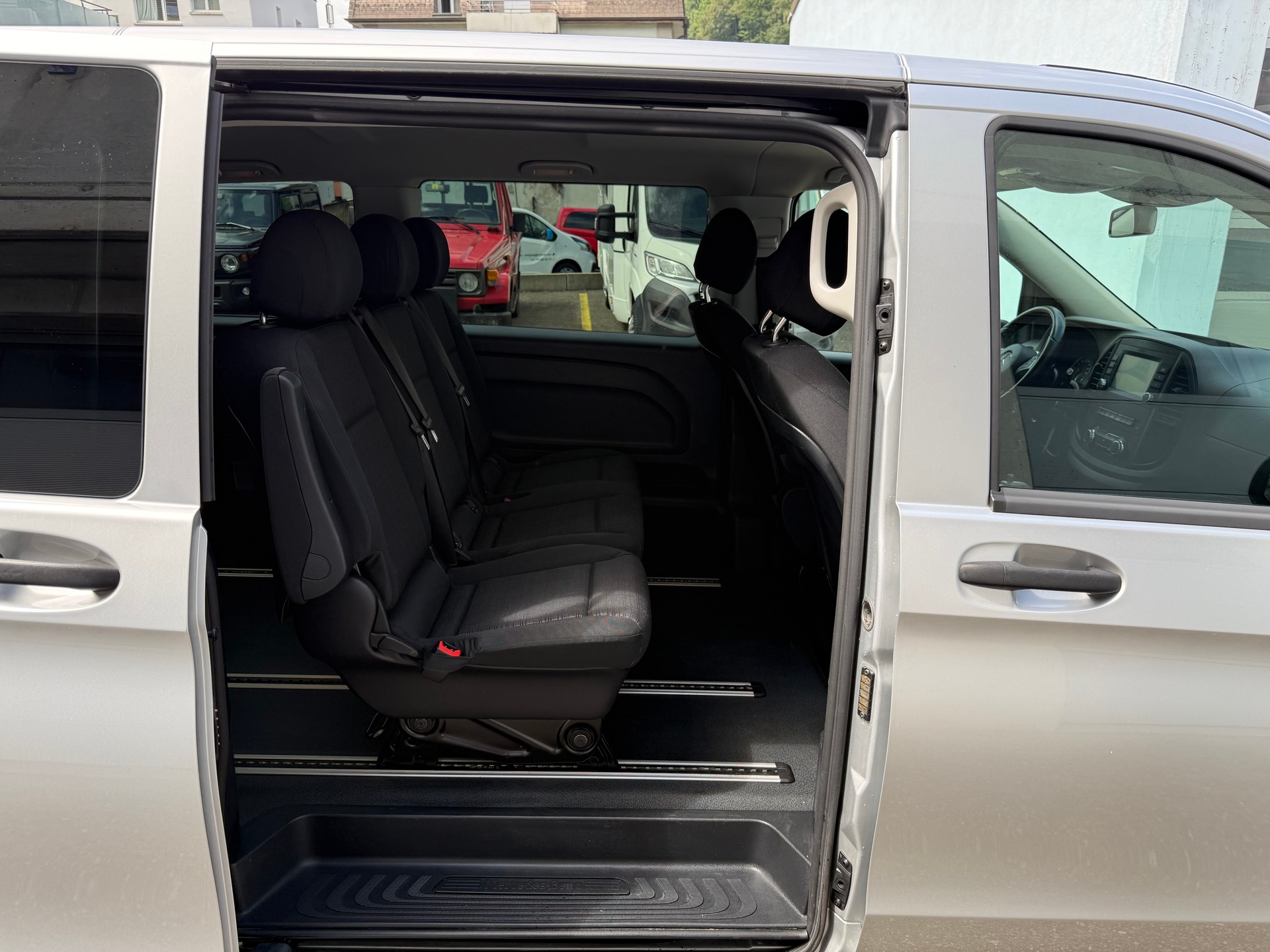 MERCEDES-BENZ Vito 116 CDI Lang Pro Tourer 4Matic 9G-Tronic 5-Plätzer-image-26