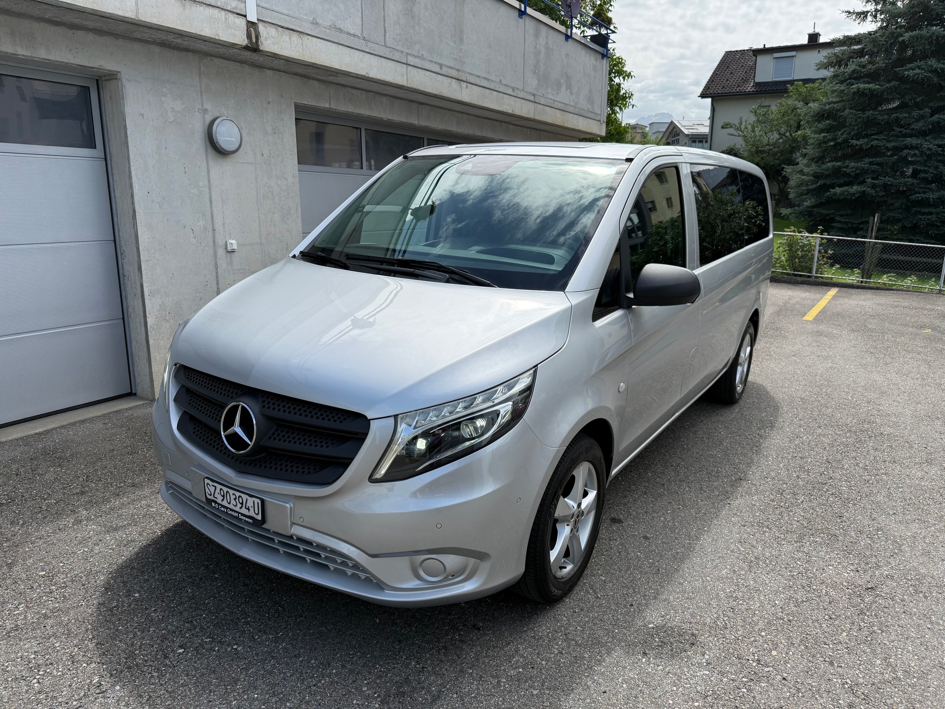 MERCEDES-BENZ Vito 116 CDI Lang Pro Tourer 4Matic 9G-Tronic 5-Plätzer-image-7