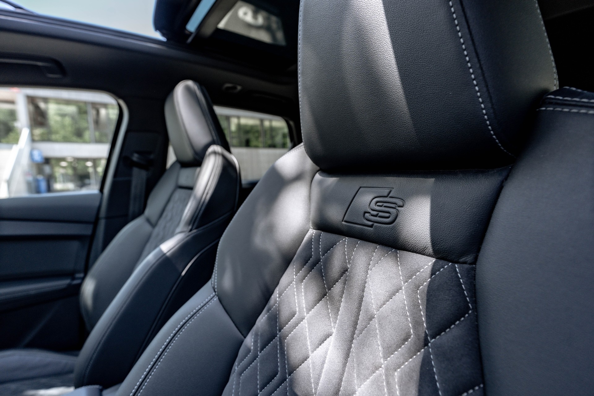 AUDI Q4 e-tron 50 quattro S-Line * FRISCH AB MFK * top gepflegtes Fahrzeug * SOH 92,1% *-image-16