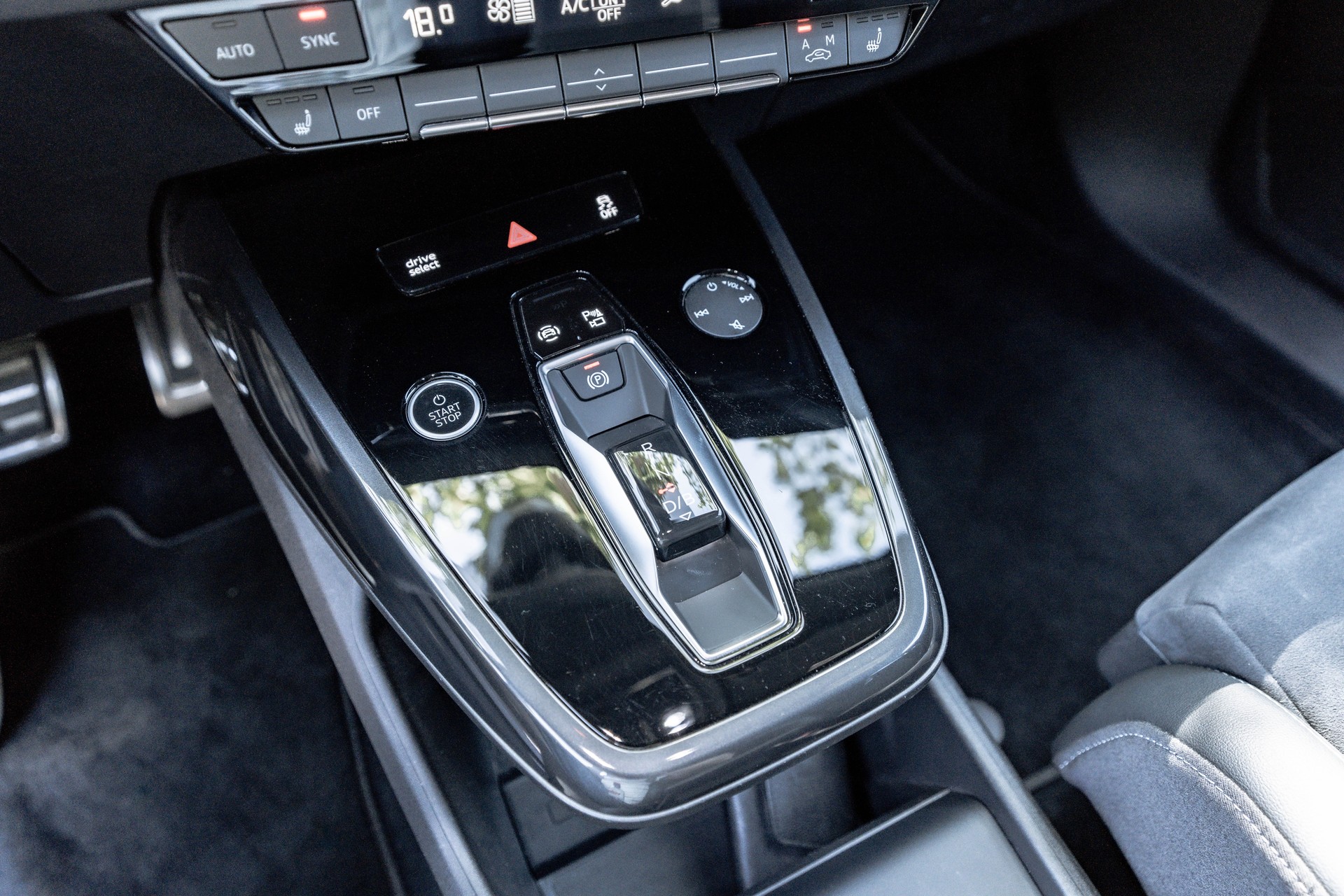 AUDI Q4 e-tron 50 quattro S-Line * FRISCH AB MFK * top gepflegtes Fahrzeug * SOH 92,1% *-image-24