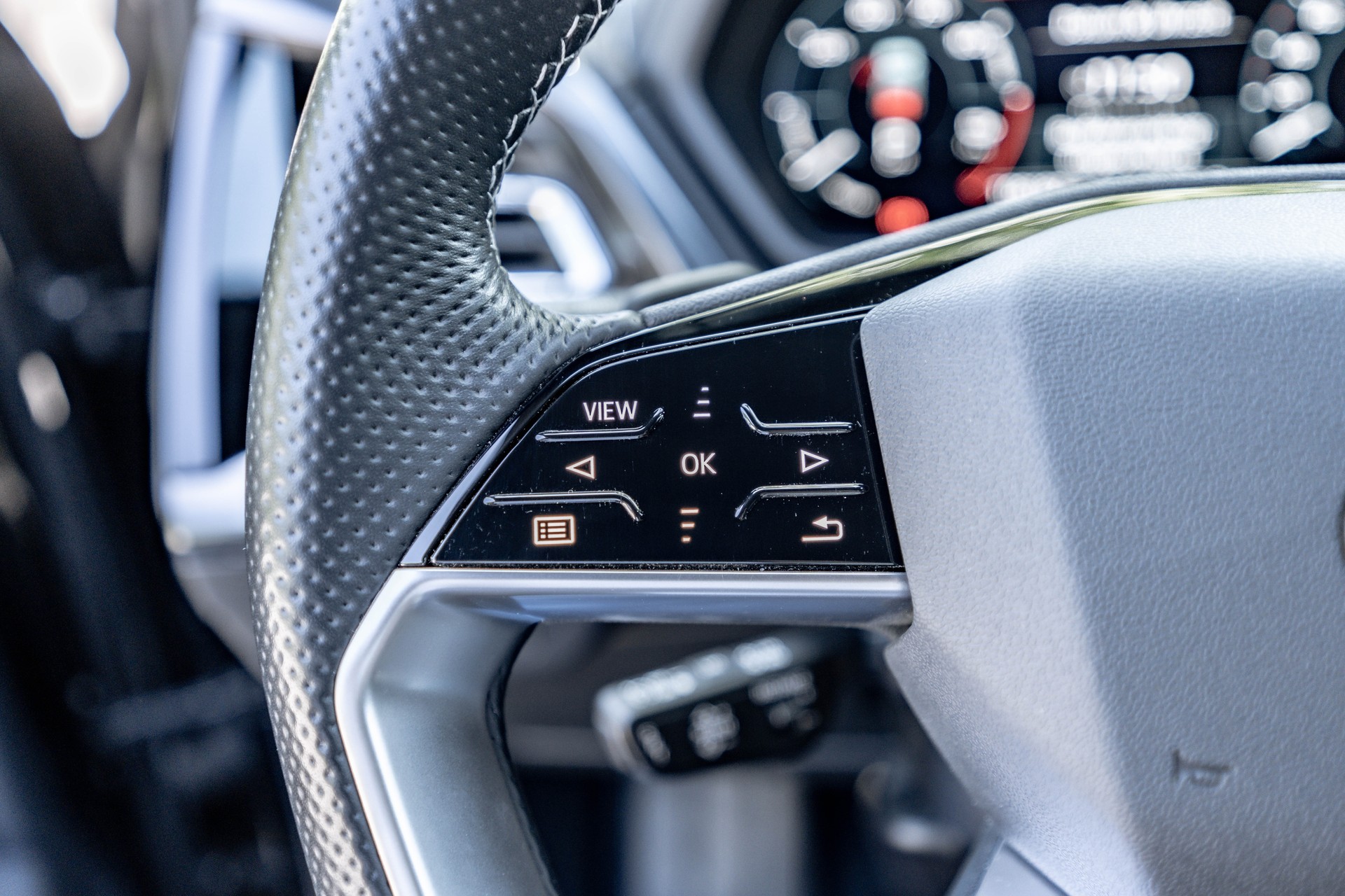 AUDI Q4 e-tron 50 quattro S-Line * FRISCH AB MFK * top gepflegtes Fahrzeug * SOH 92,1% *-image-14