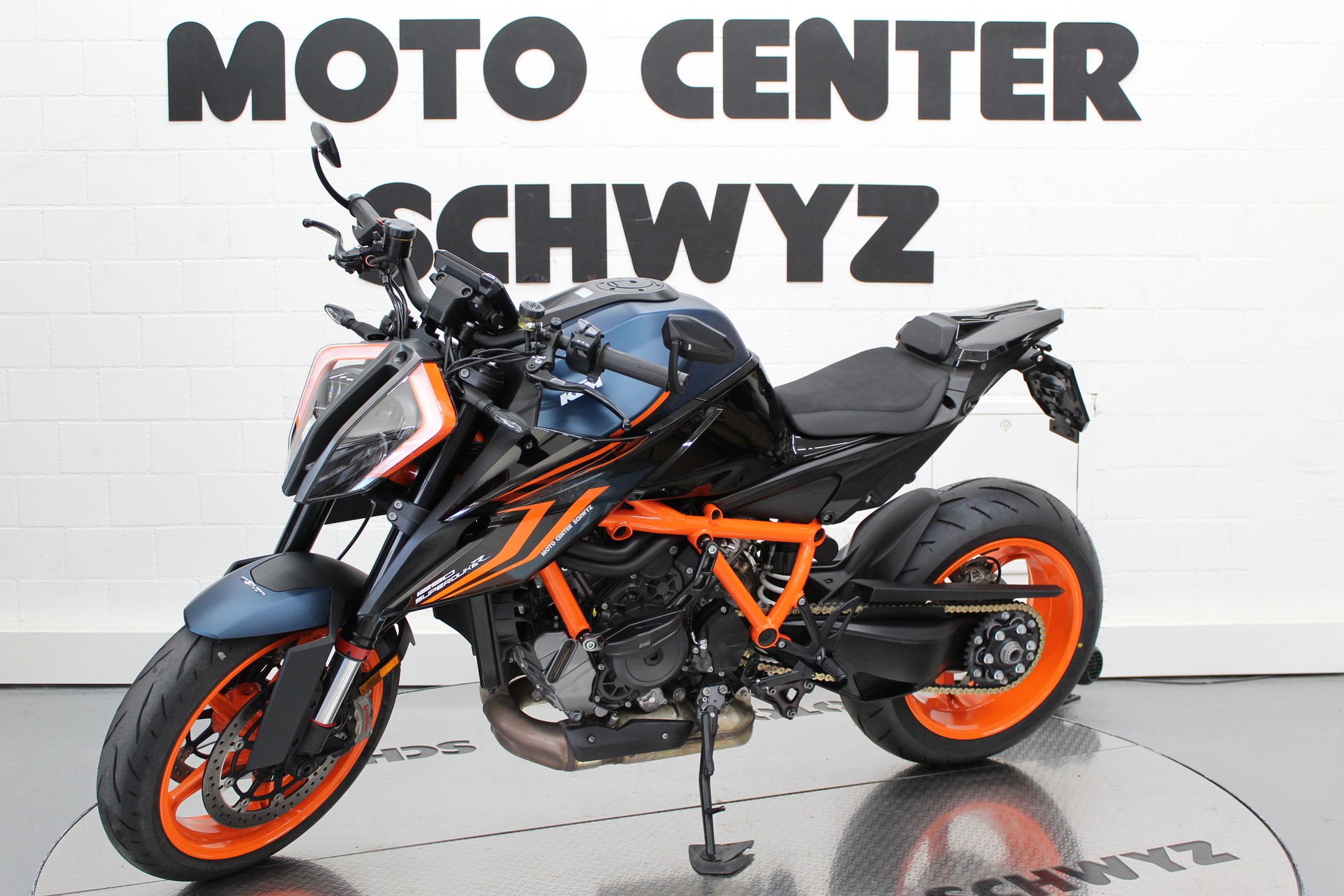 KTM 1290 Super Duke R-image-4