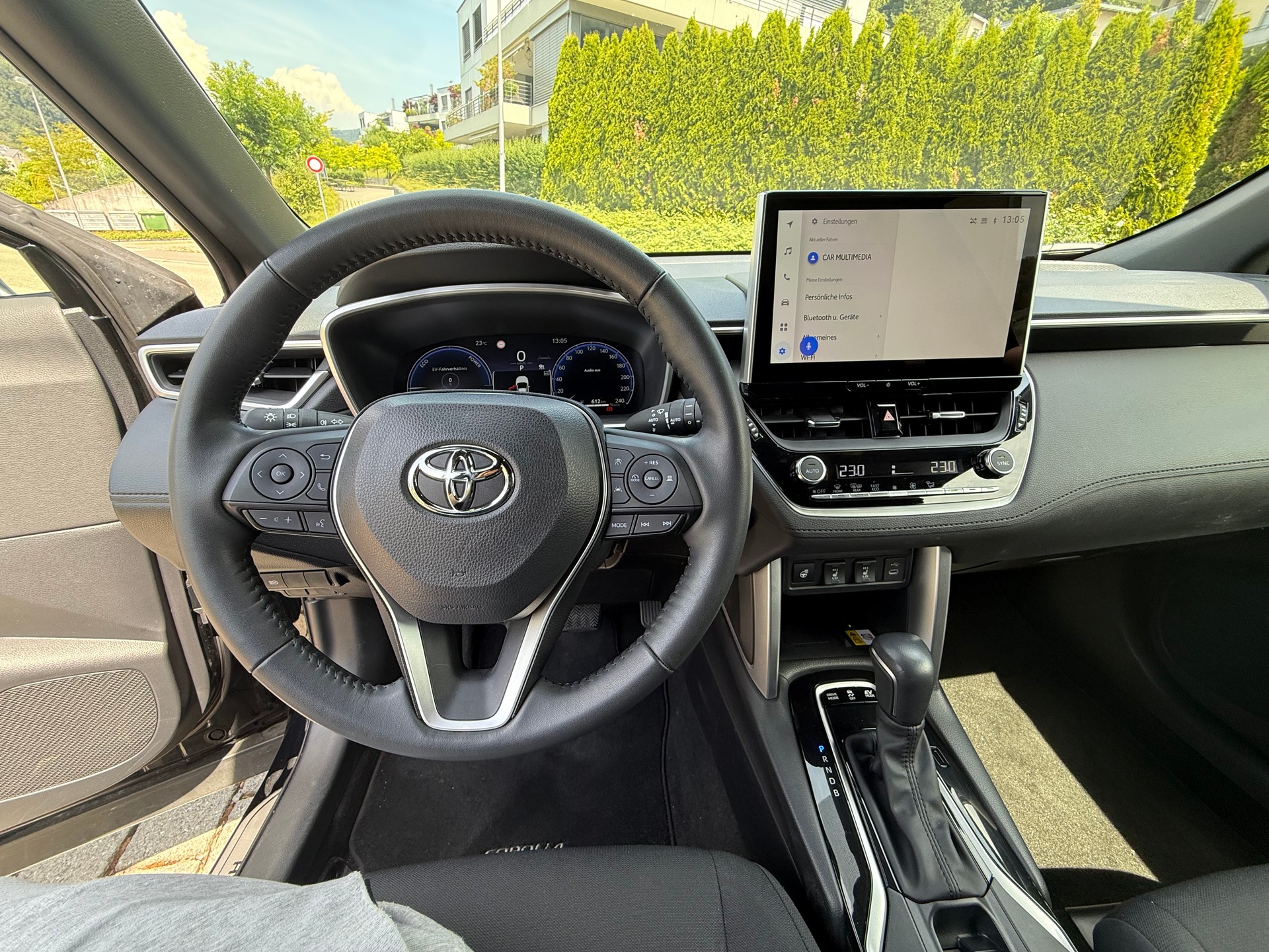 TOYOTA 2.0 HSD Trend-image-3
