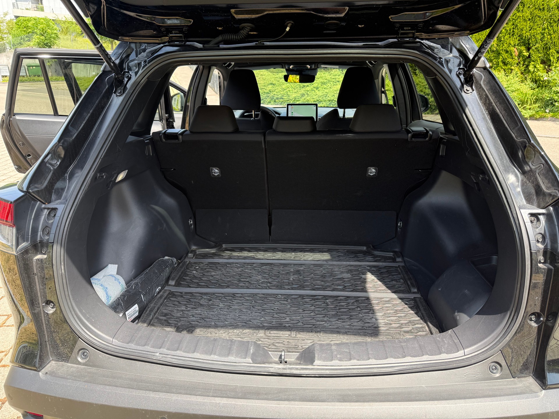TOYOTA 2.0 HSD Trend-image-5