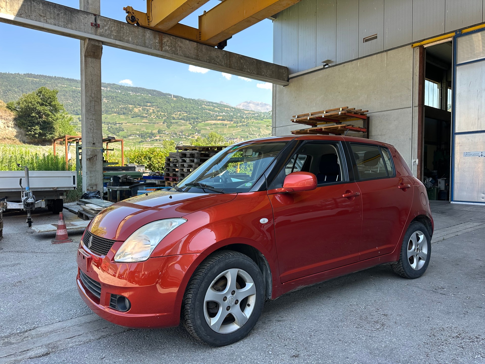 SUZUKI Swift 1.3i 16V GL Top 4x4-image-1