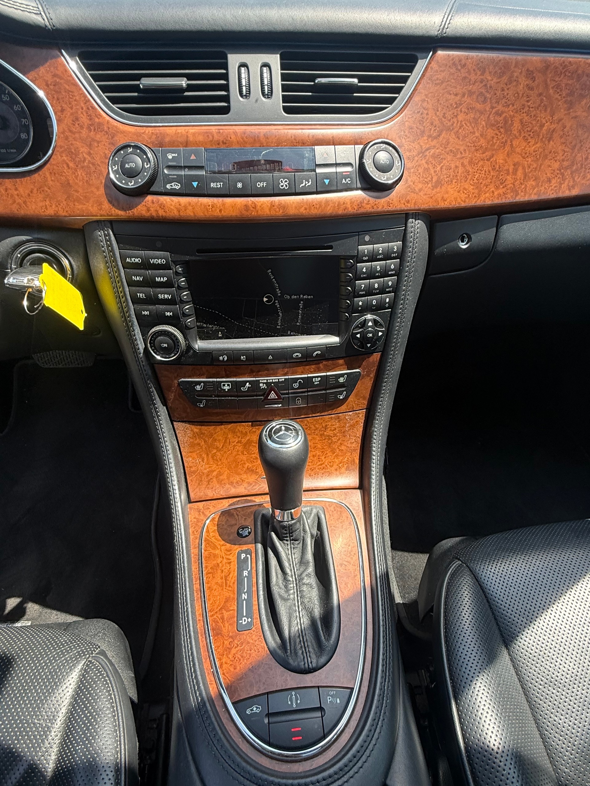 MERCEDES-BENZ CLS 350 CGI 7G-Tronic-image-12
