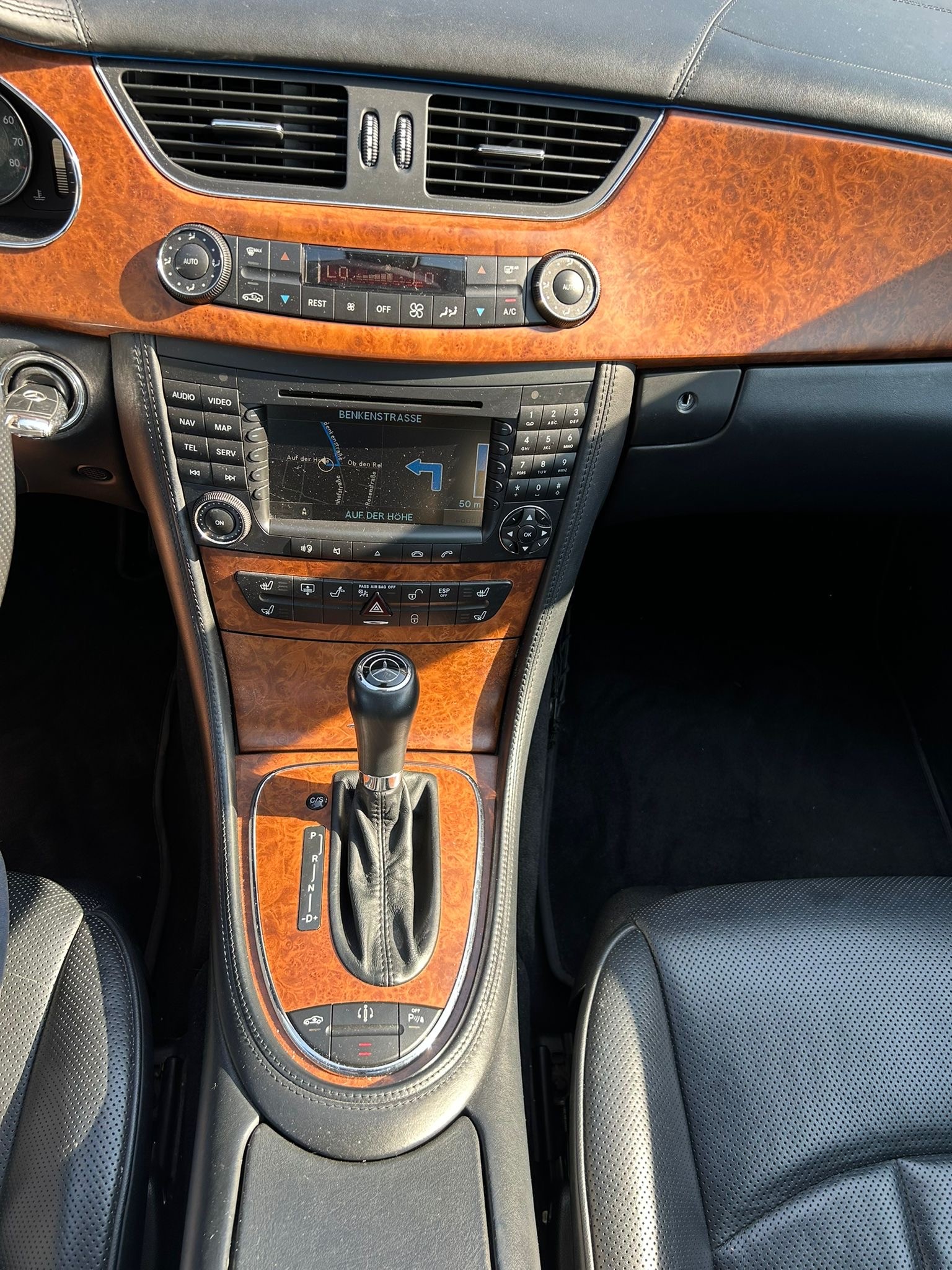 MERCEDES-BENZ CLS 350 CGI 7G-Tronic-image-12