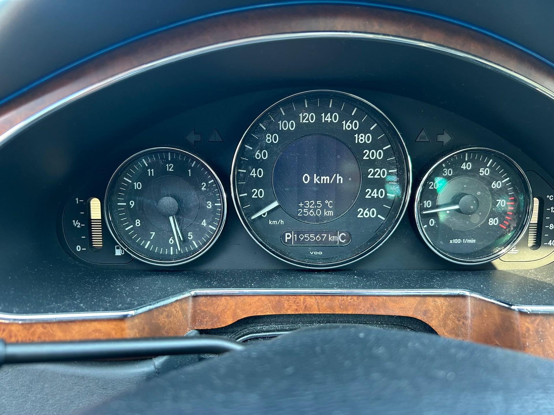 MERCEDES-BENZ CLS 350 CGI 7G-Tronic-image-13