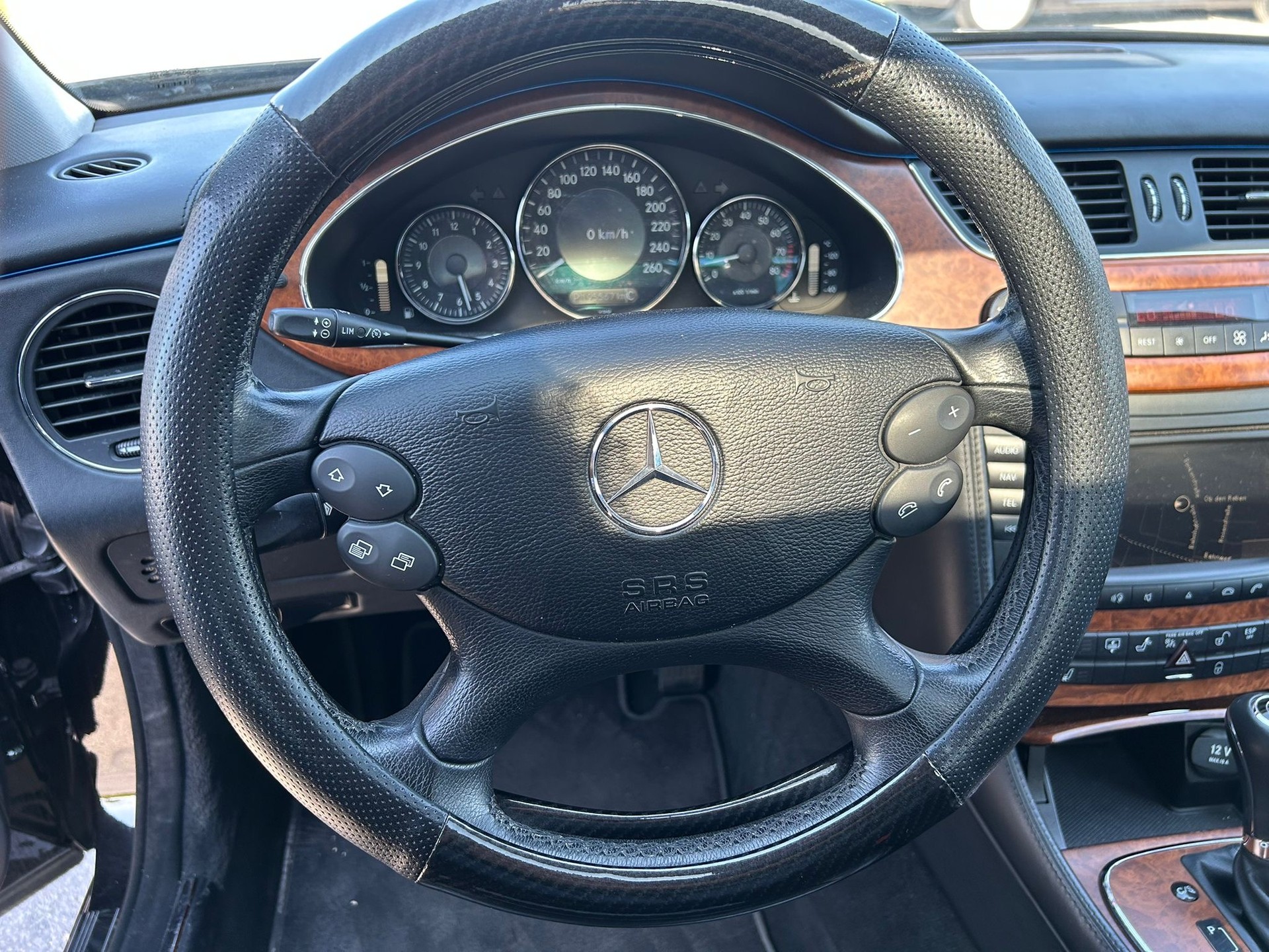 MERCEDES-BENZ CLS 350 CGI 7G-Tronic-image-10