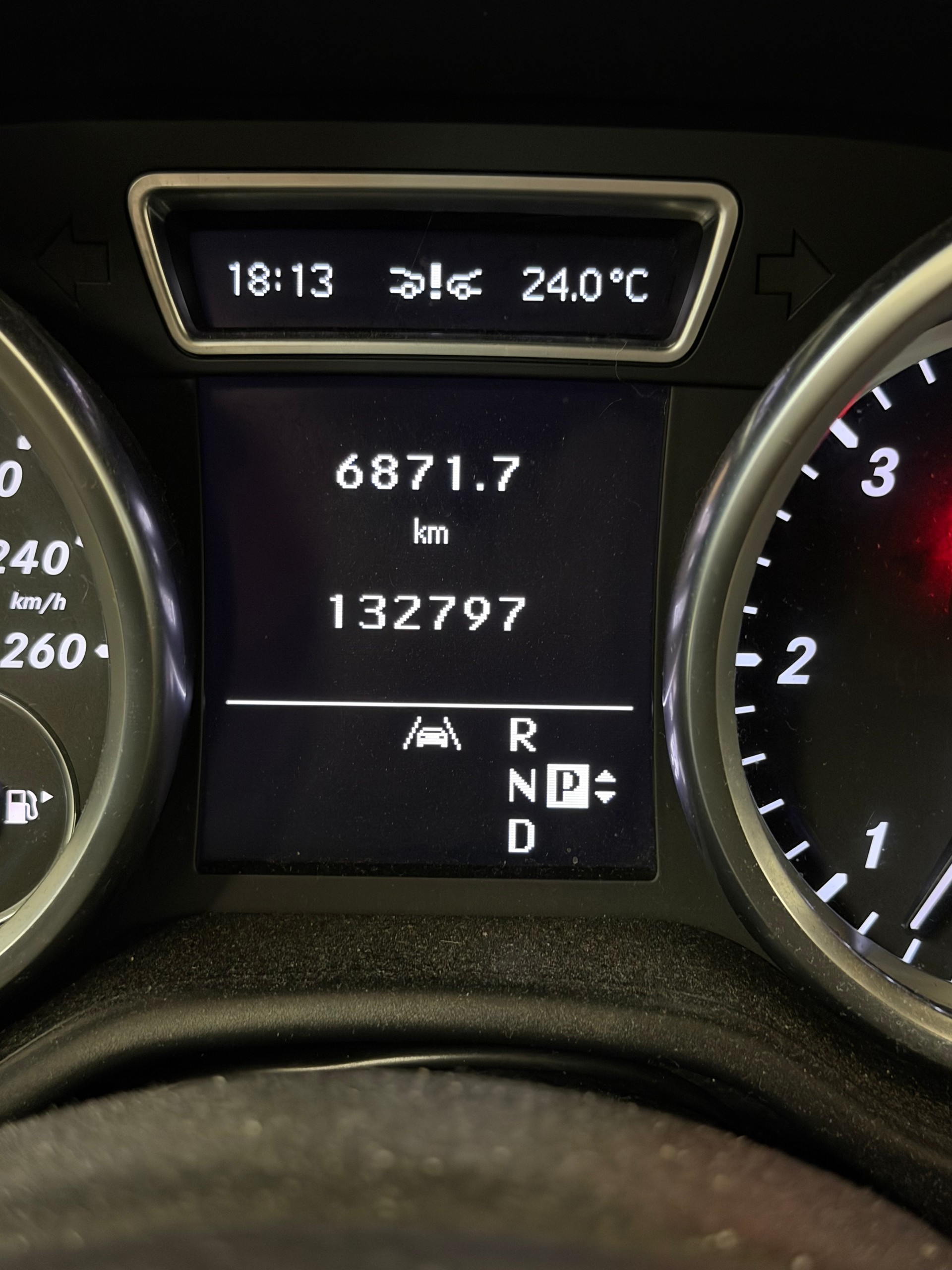 MERCEDES-BENZ ML 350 BlueTEC Edition 4Matic 7G-Tronic-image-4