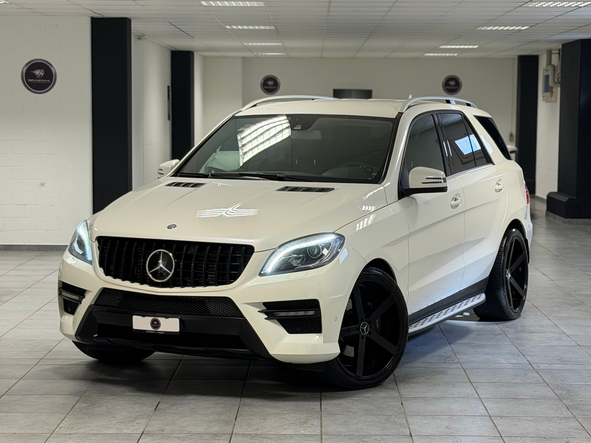 MERCEDES-BENZ ML 350 BlueTEC Edition 4Matic 7G-Tronic-image-18