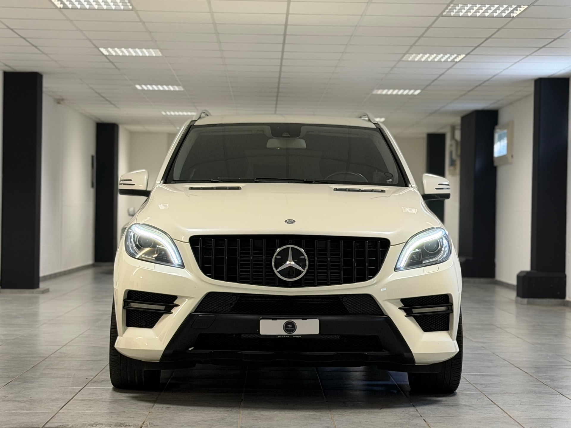 MERCEDES-BENZ ML 350 BlueTEC Edition 4Matic 7G-Tronic-image-16