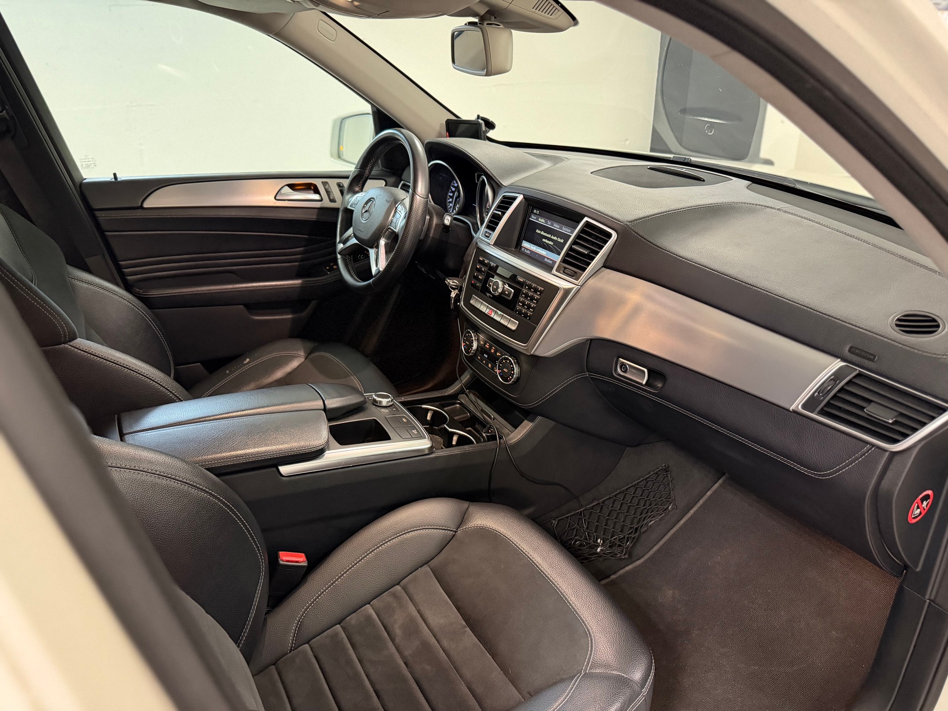MERCEDES-BENZ ML 350 BlueTEC Edition 4Matic 7G-Tronic-image-5