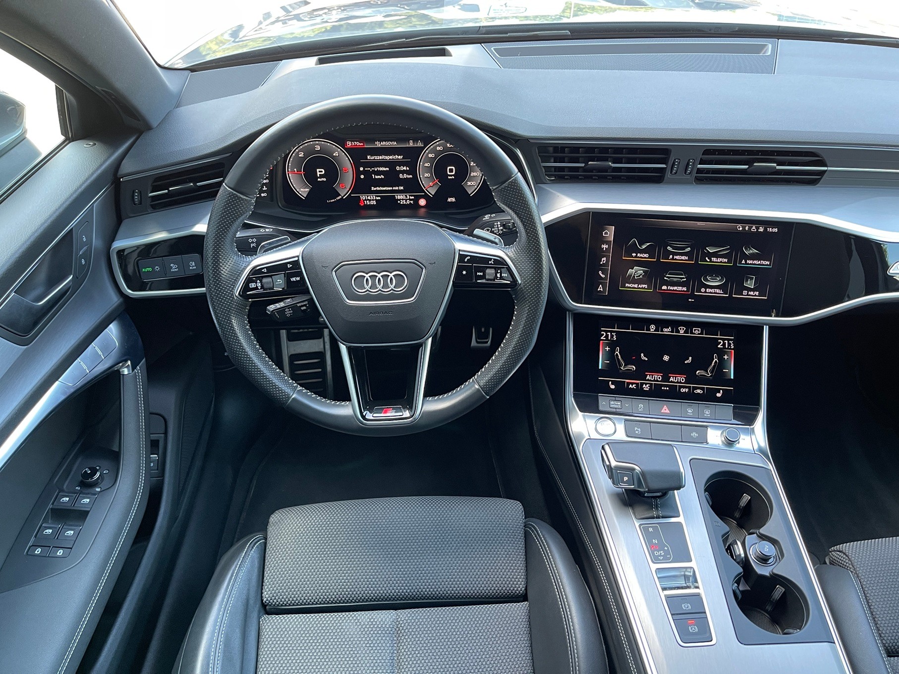 AUDI A6 Avant 40 TDI Sport Attraction quattro S-tronic-image-7