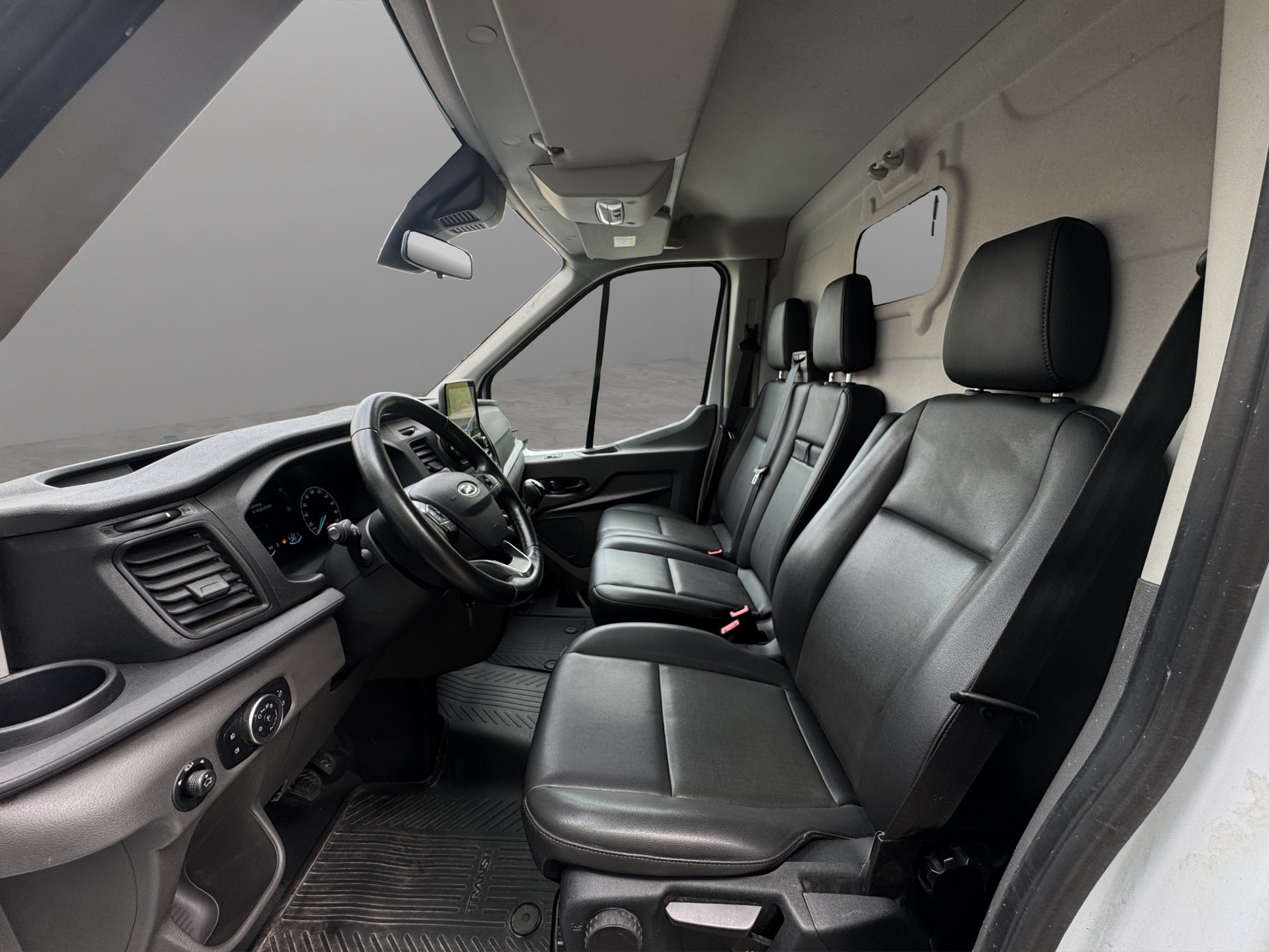 FORD Transit Van 350 L2 Trail 2.0 TDCi 130 4WD **Mit Werkstatt-Einrichtung**-image-11