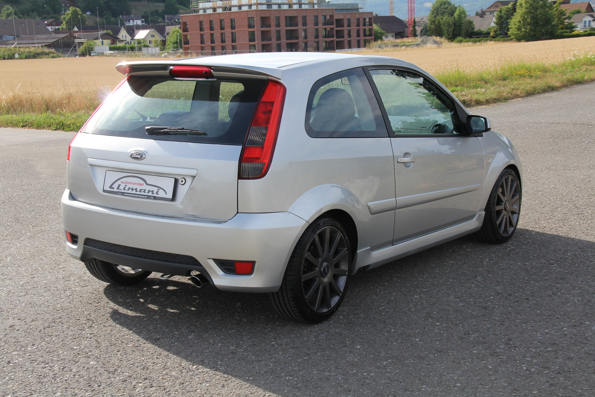 FORD Fiesta 2.0 16V ST-image-4