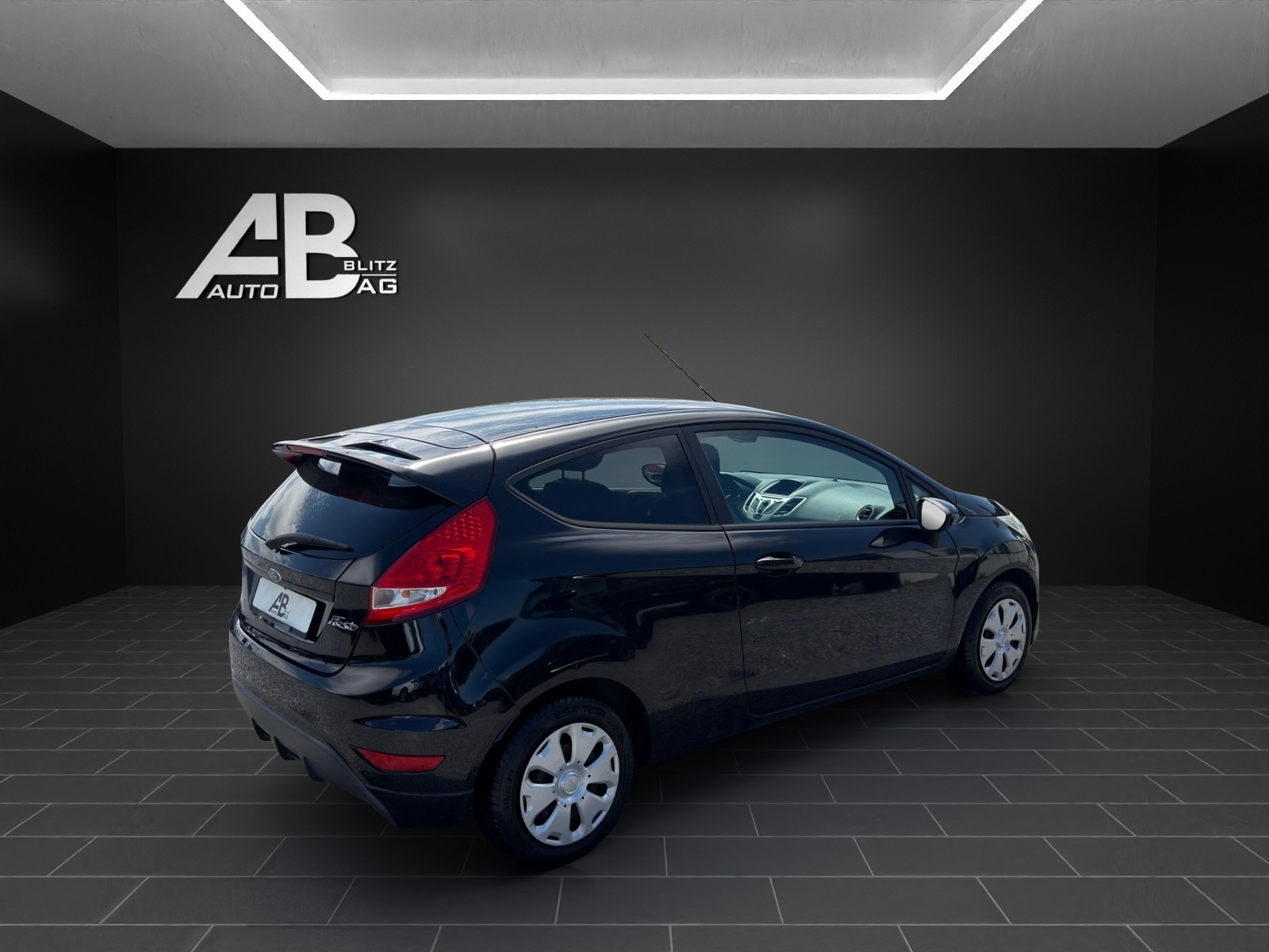 FORD Fiesta 1.6 16V Titanium-image-4