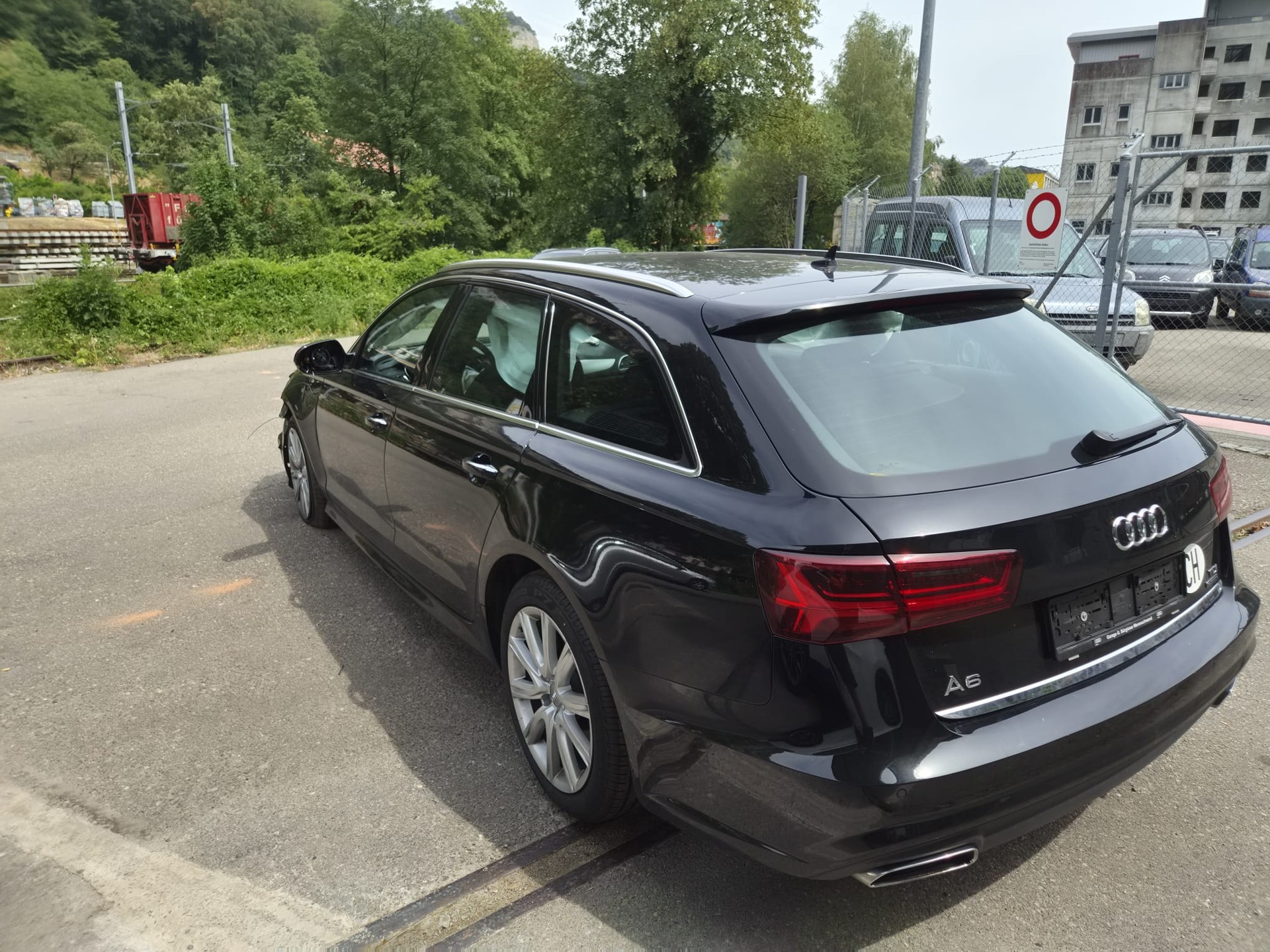 AUDI A6 Avant 3.0 TDI V6 quattro S-tronic-image-3