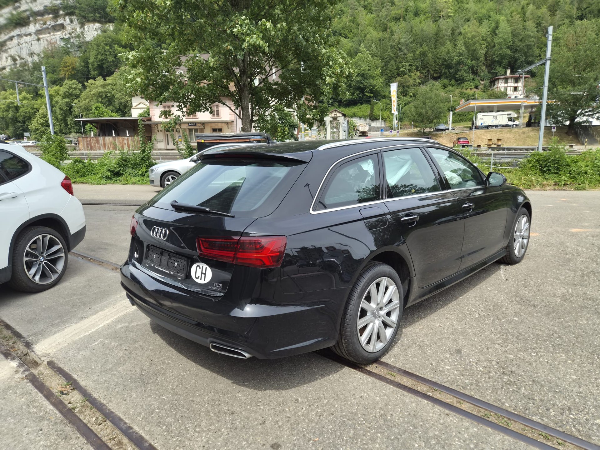 AUDI A6 Avant 3.0 TDI V6 quattro S-tronic-image-2