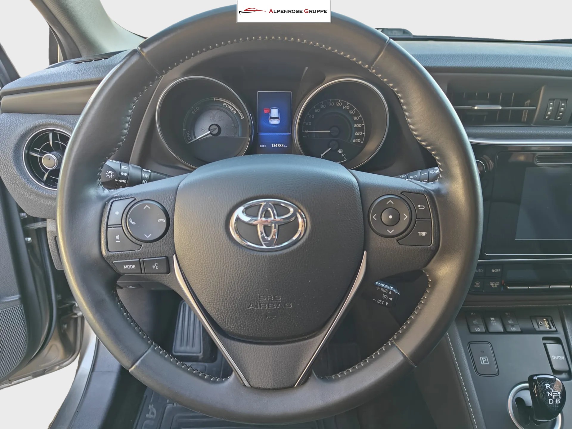 TOYOTA Auris 1.8 HSD Terra e-CVT-image-14