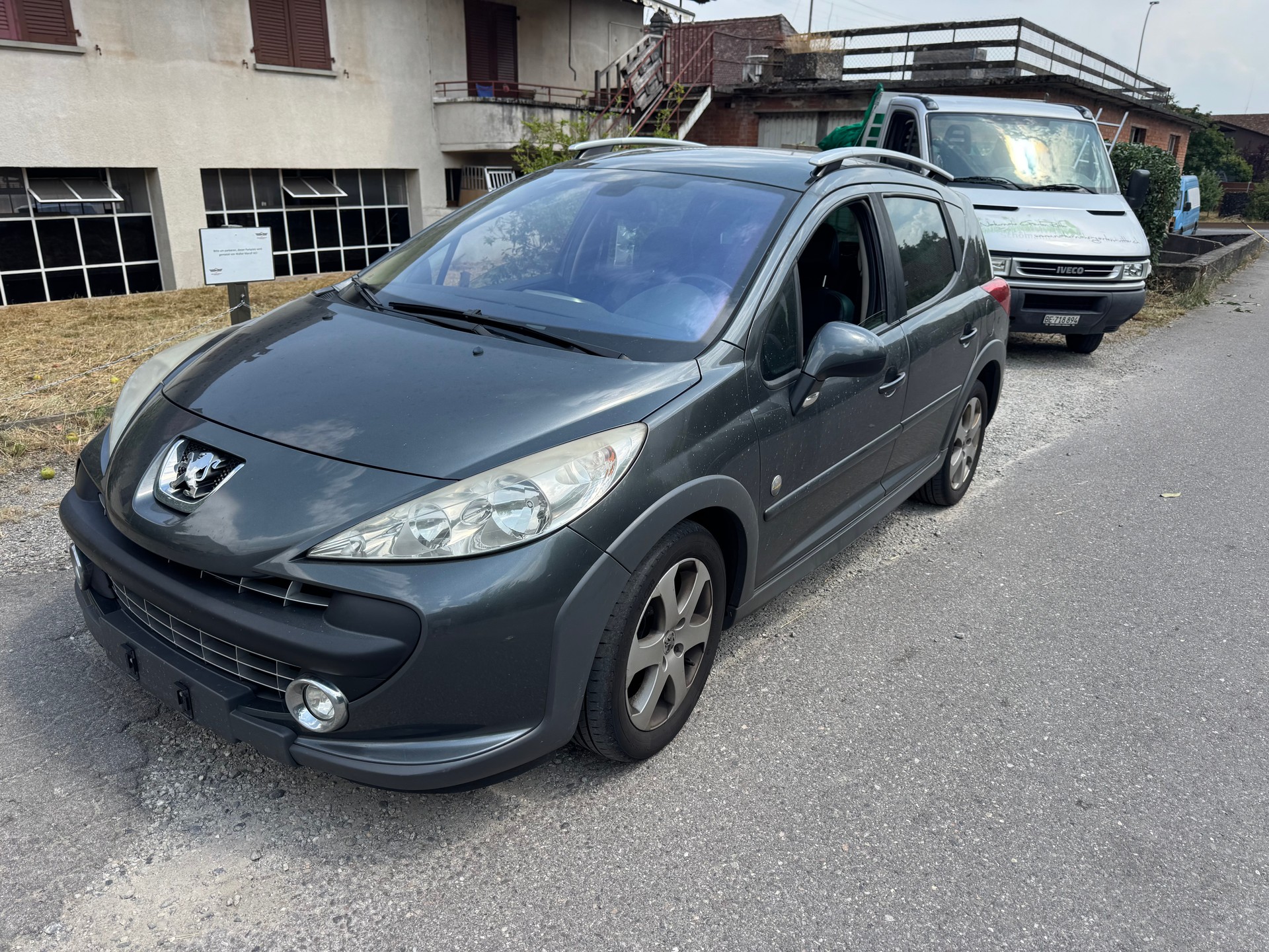 PEUGEOT 207 SW 1.6 16V Outdoor-image-2