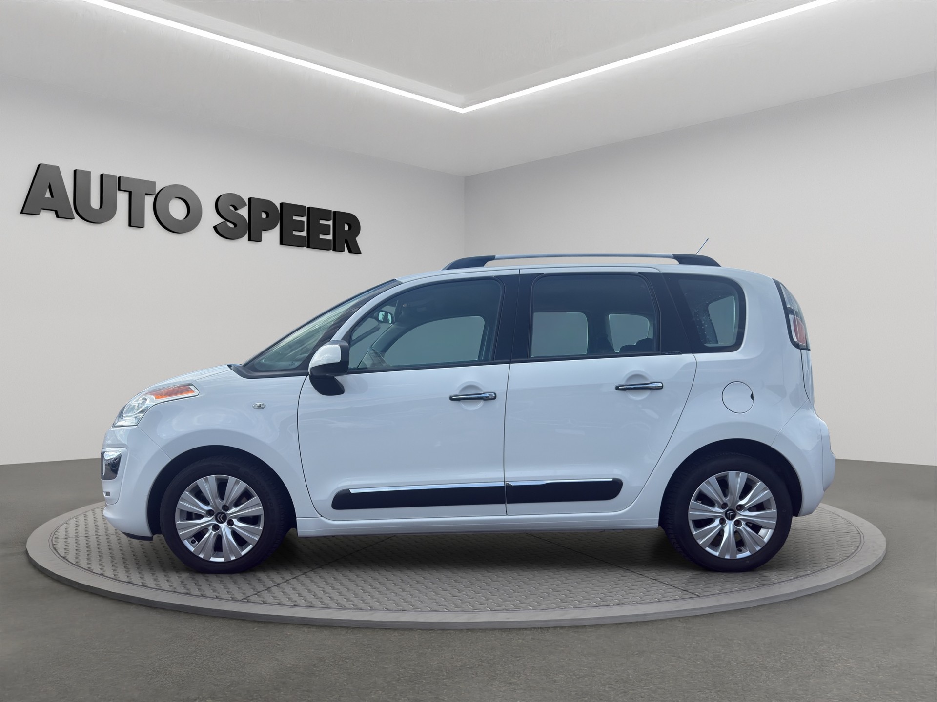 CITROEN C3 Picasso 1.6 VTi Exclusive EGS-image-1