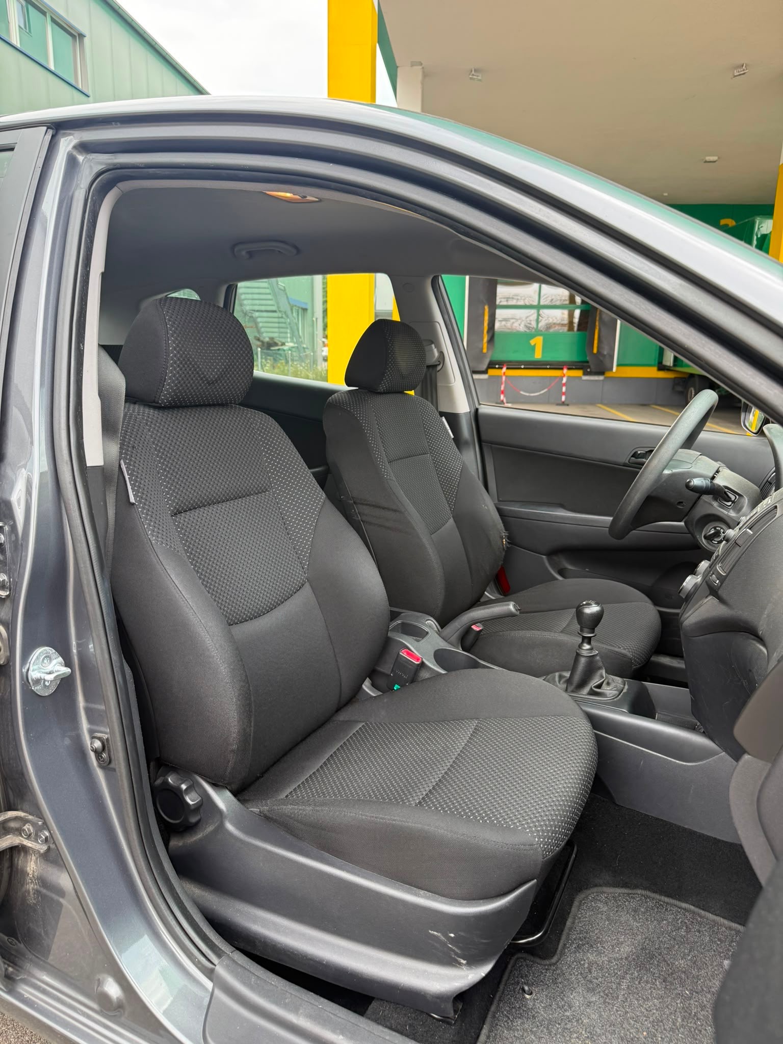 HYUNDAI i30 1.4 Comfort-image-8