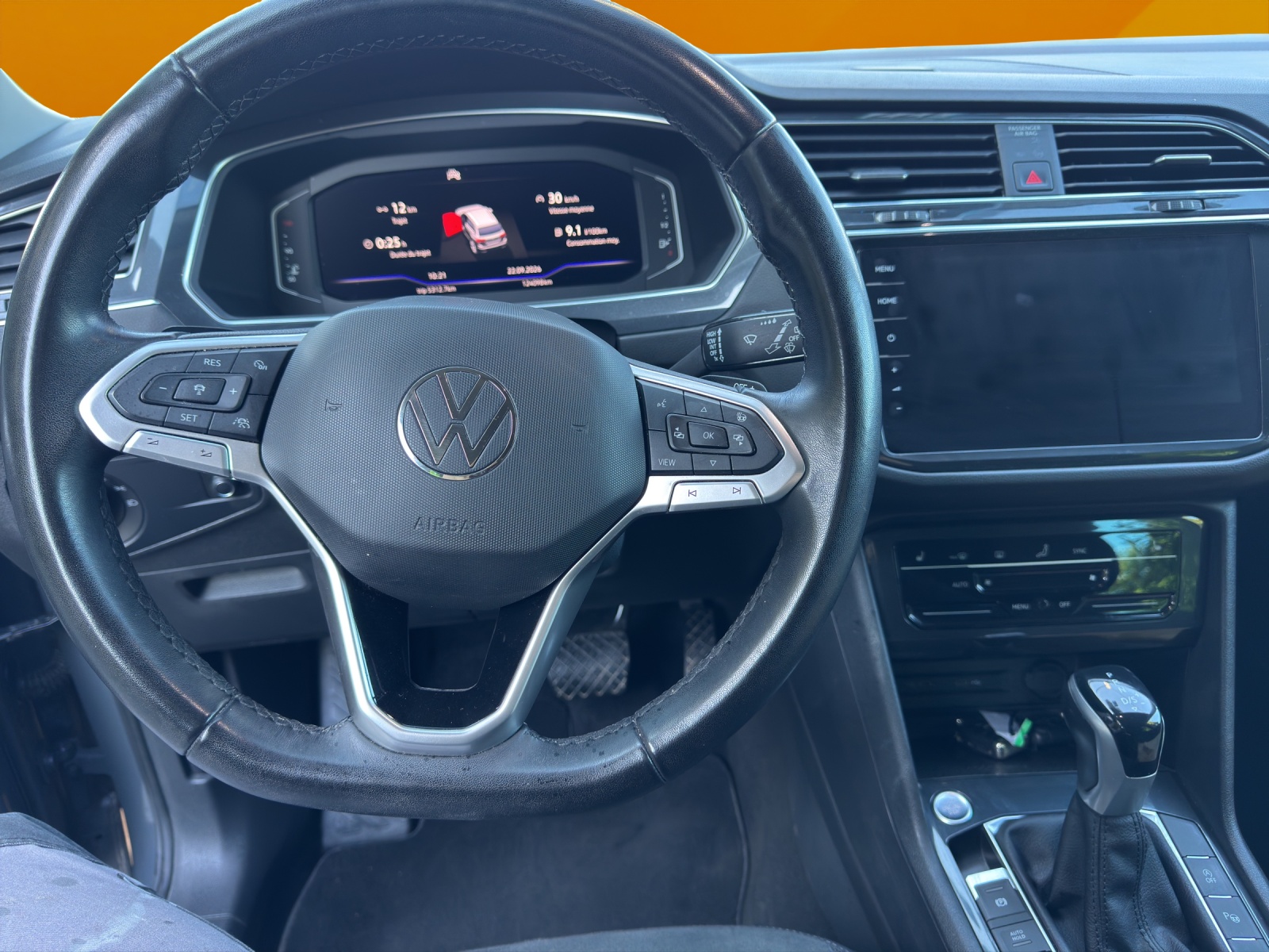 VW Tiguan 2.0 TDI SCR Elegance 4Motion DSG *** Garantie 5ans / 150'000km ***-image-8