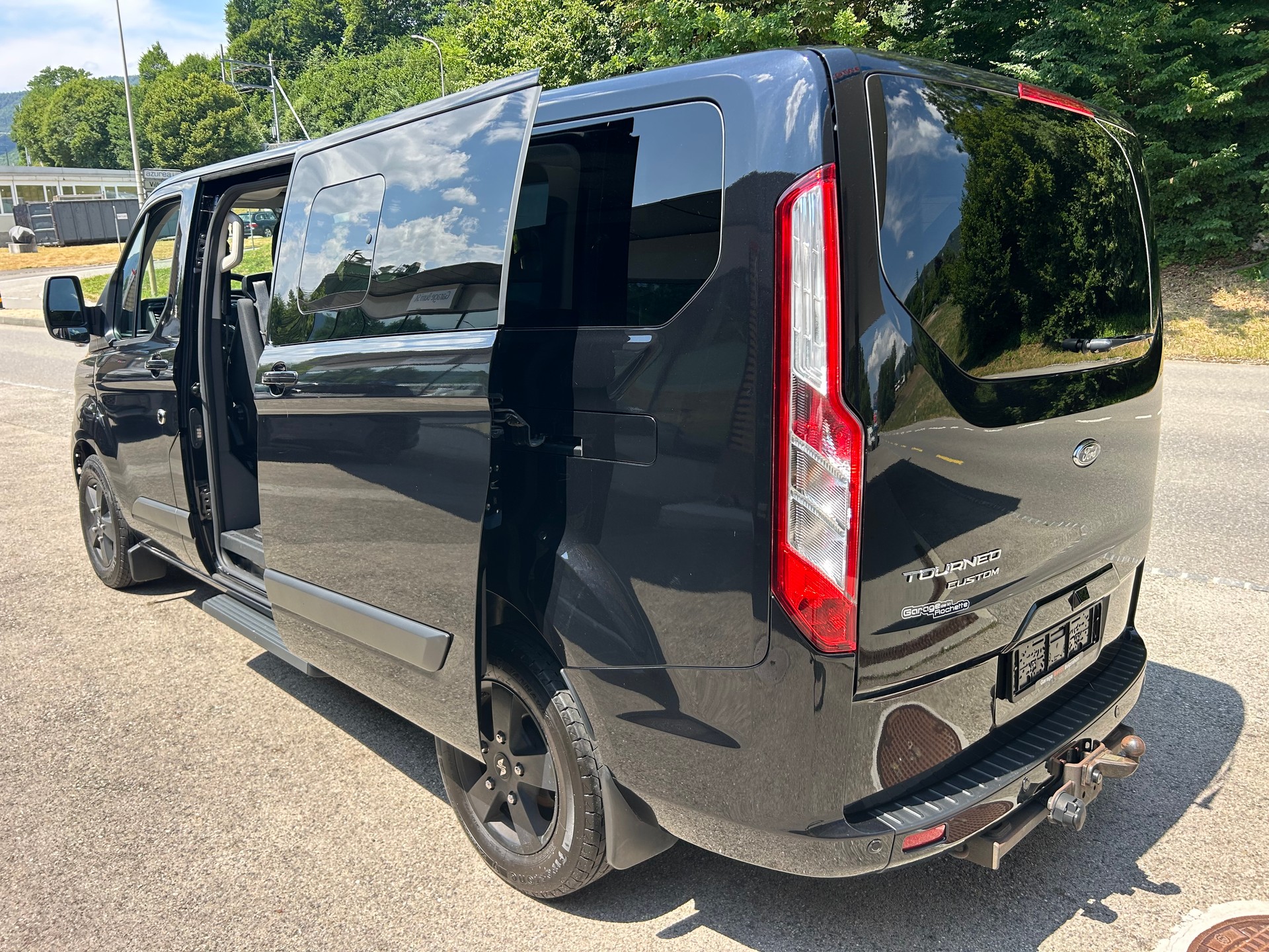 FORD Tourneo Custom 320 L2H1 Shuttle Trend-image-1
