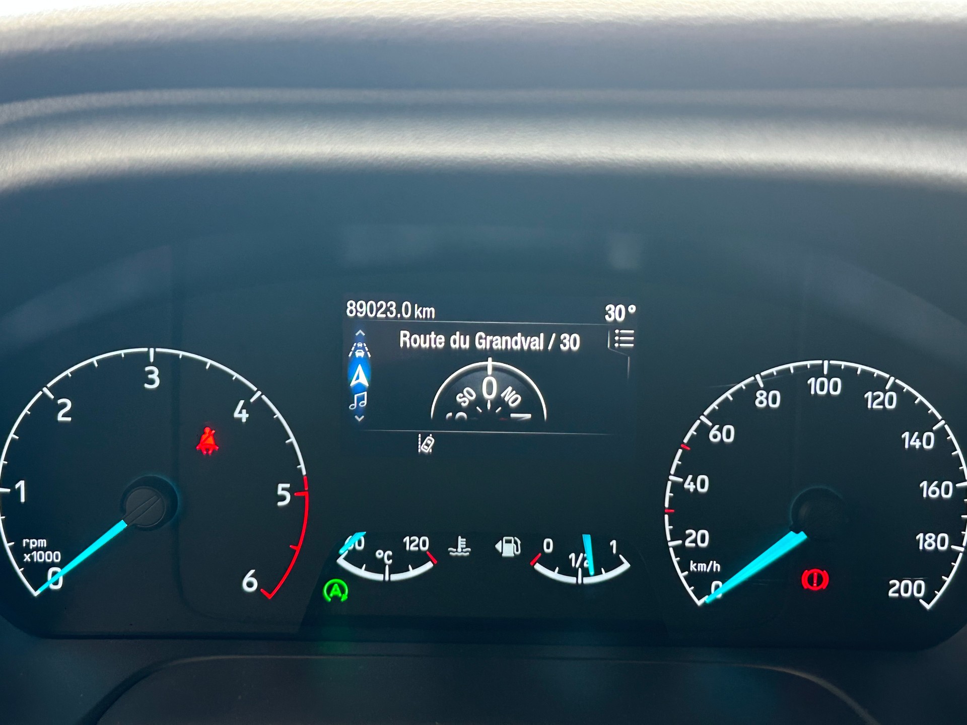 FORD Tourneo Custom 320 L2H1 Shuttle Trend-image-6