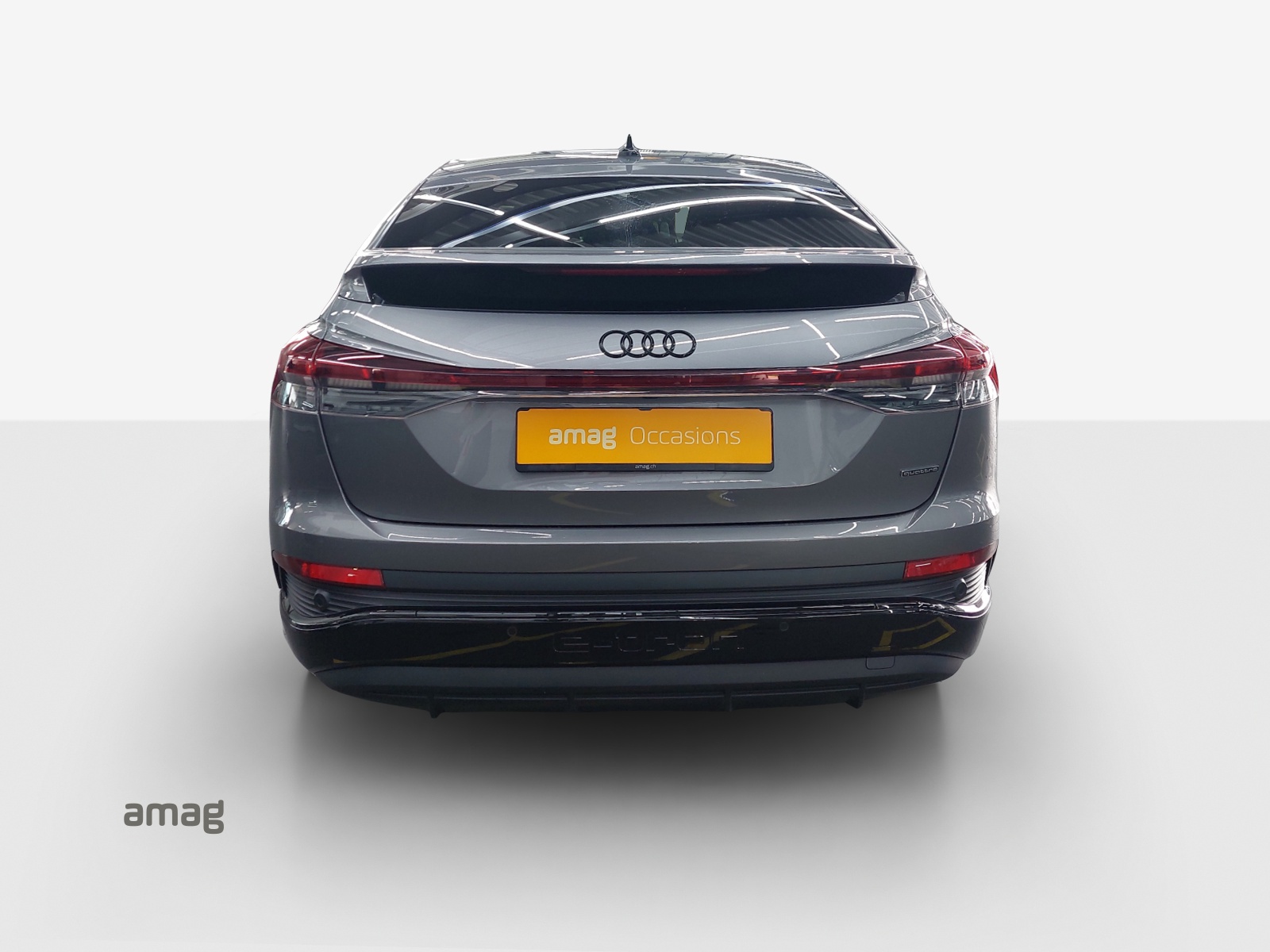 AUDI Q4 Sportback e-tron 50 quattro-showroom-element-3