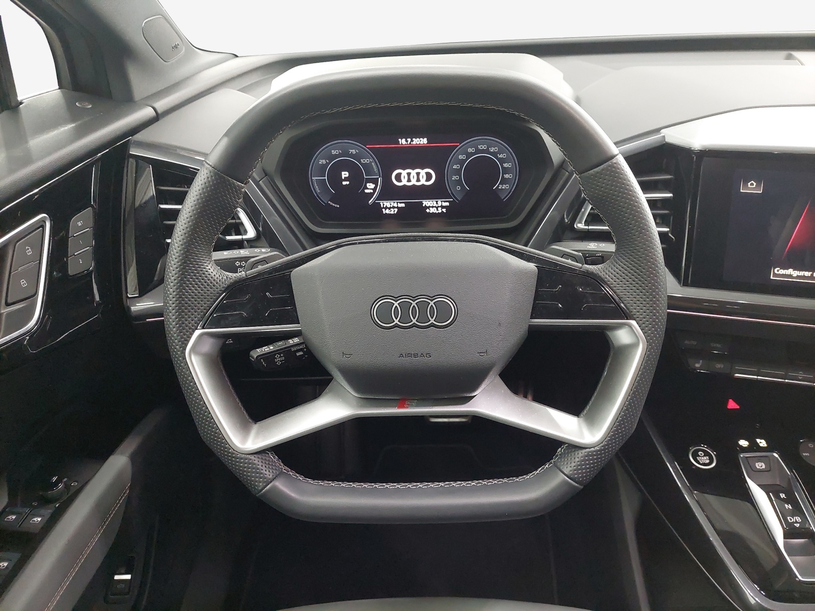 AUDI Q4 Sportback e-tron 50 quattro-image-9