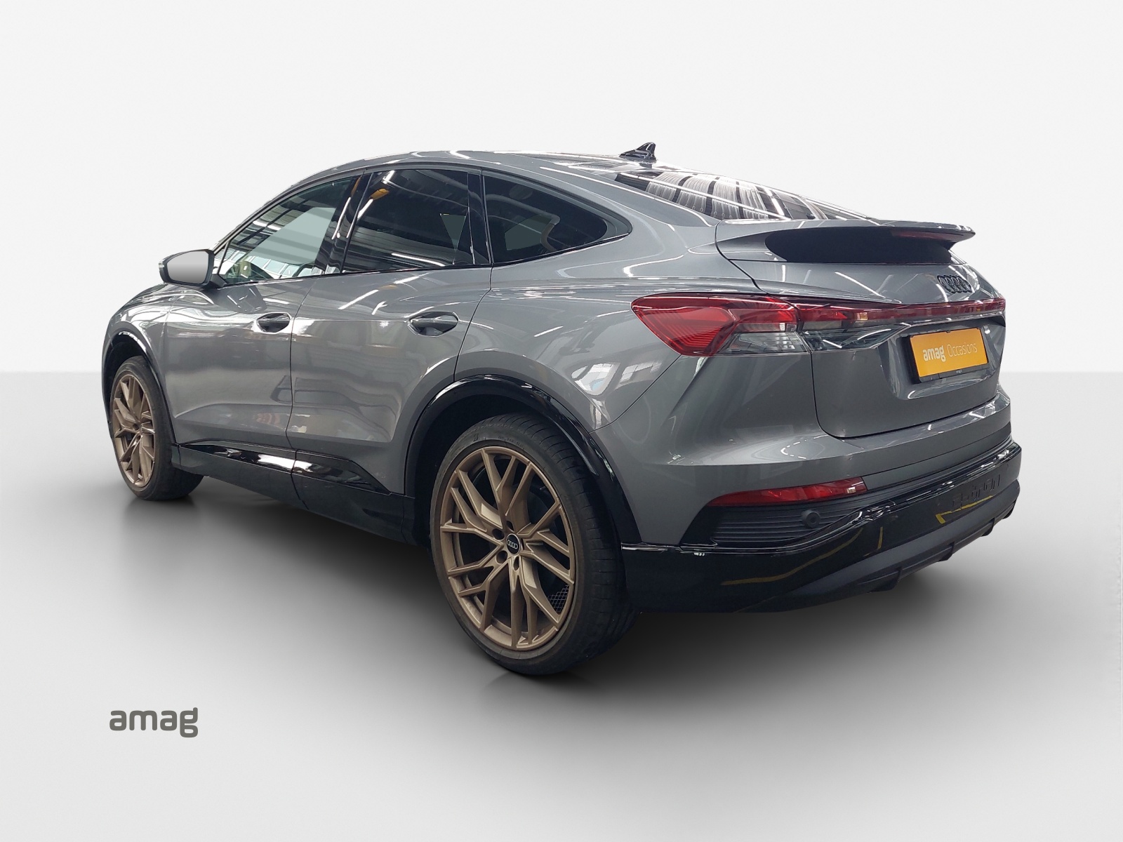 AUDI Q4 Sportback e-tron 50 quattro-showroom-element-2