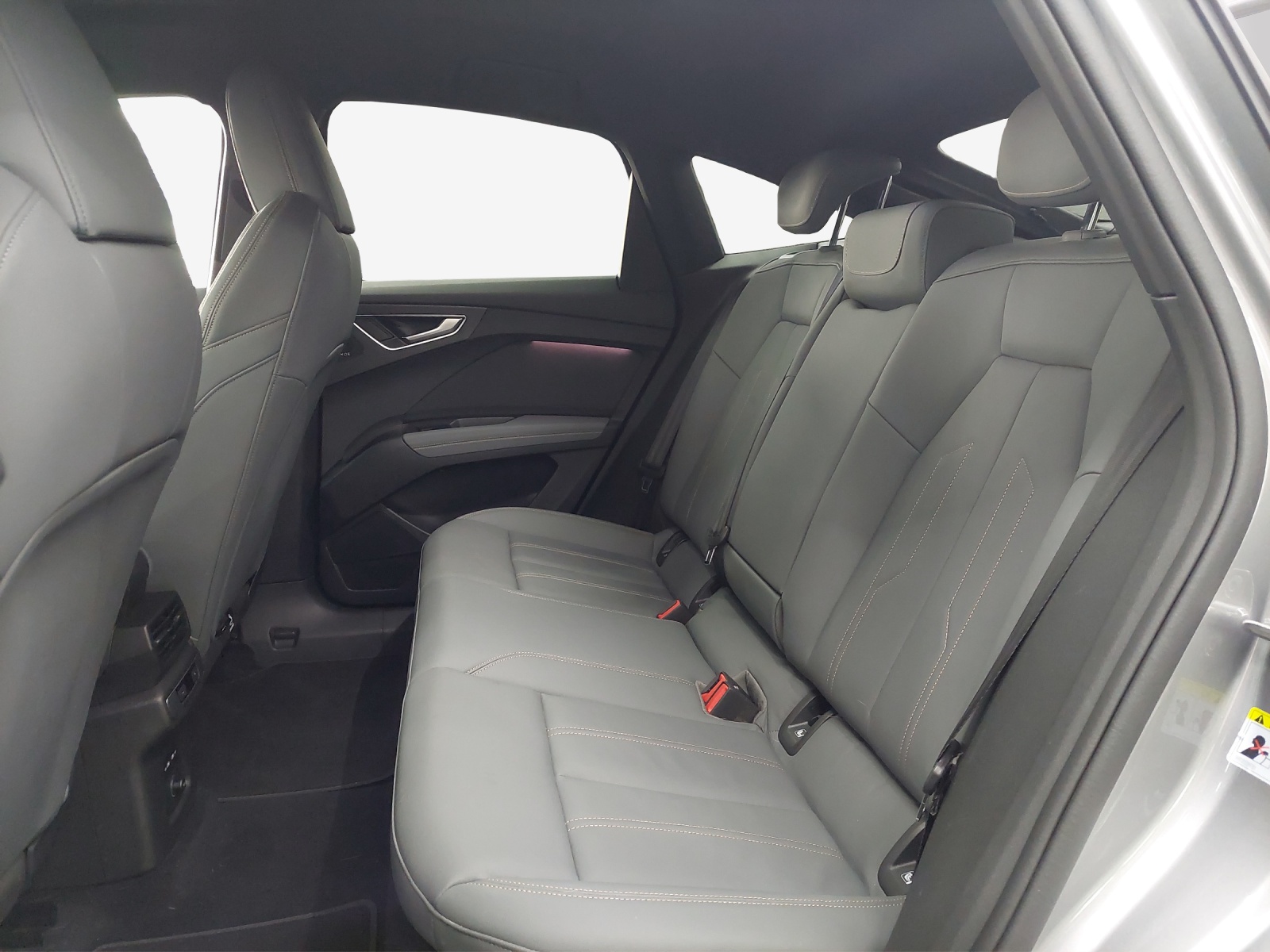AUDI Q4 Sportback e-tron 50 quattro-image-11