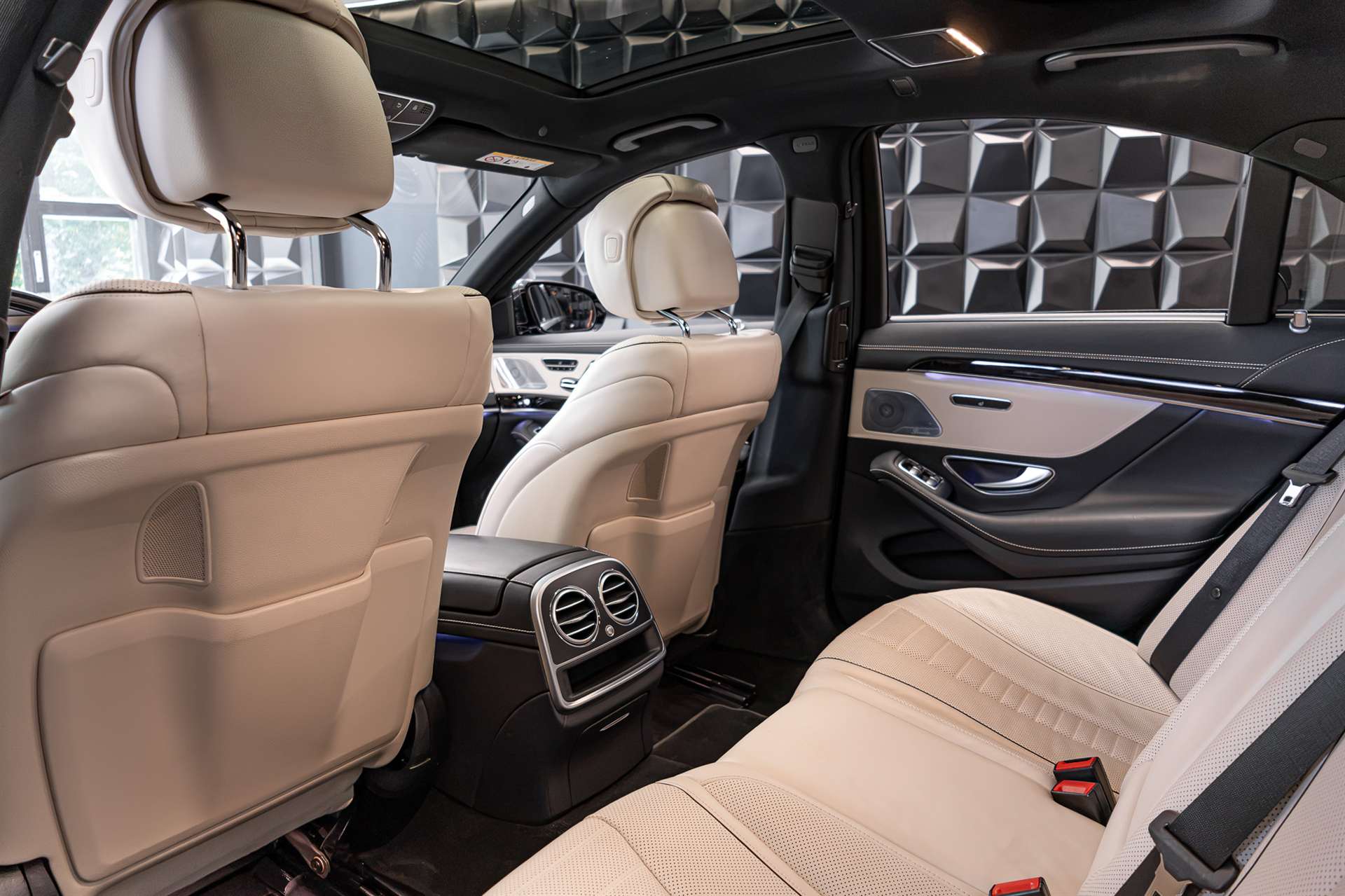 MERCEDES-BENZ S 400 d 4Matic 9G-Tronic-image-25