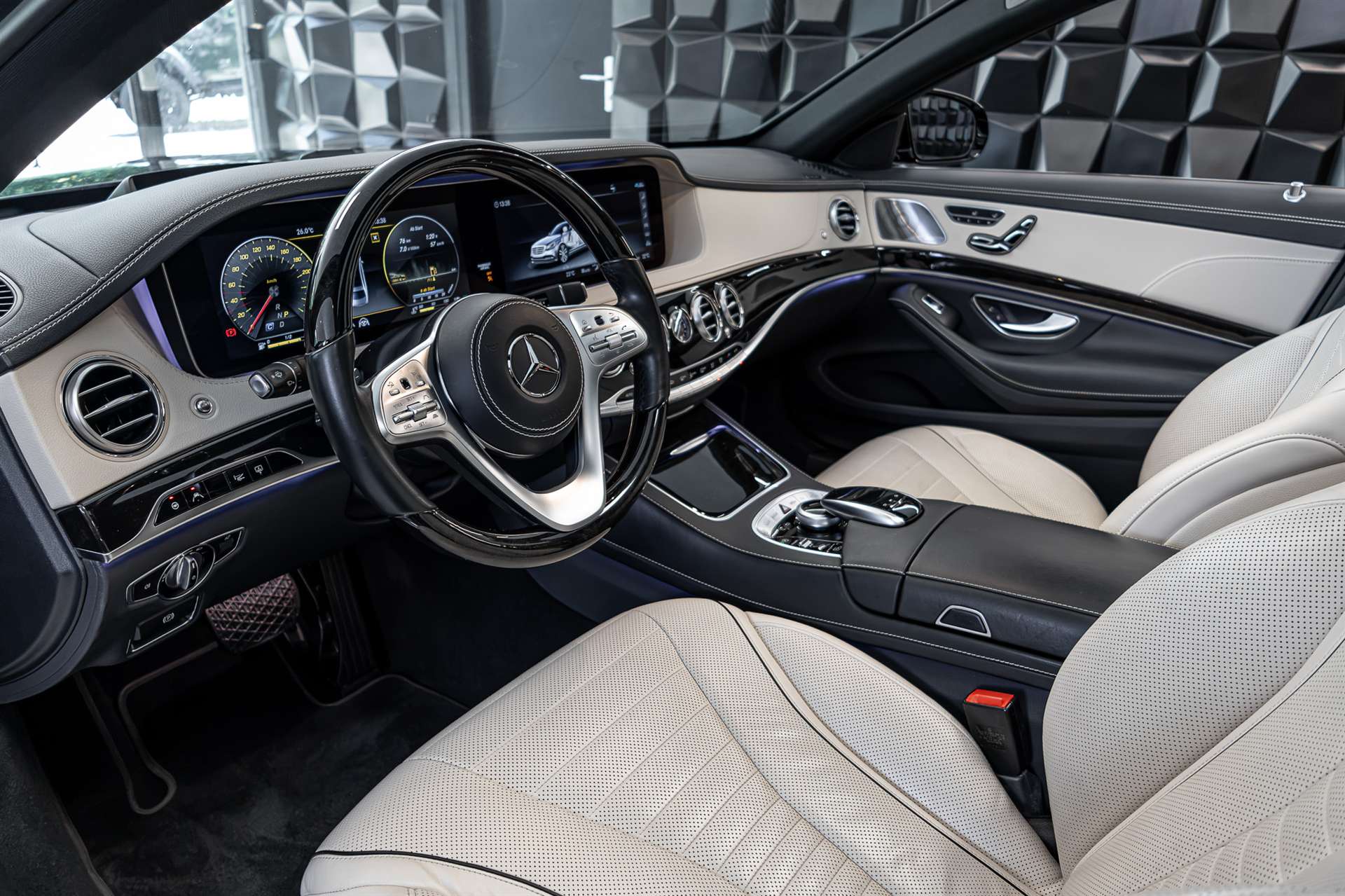 MERCEDES-BENZ S 400 d 4Matic 9G-Tronic-image-11