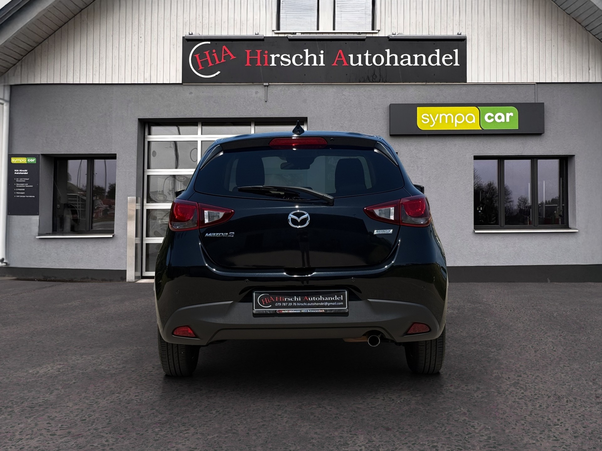 MAZDA 2 SKYACTIV-G 115 Revolution-image-8
