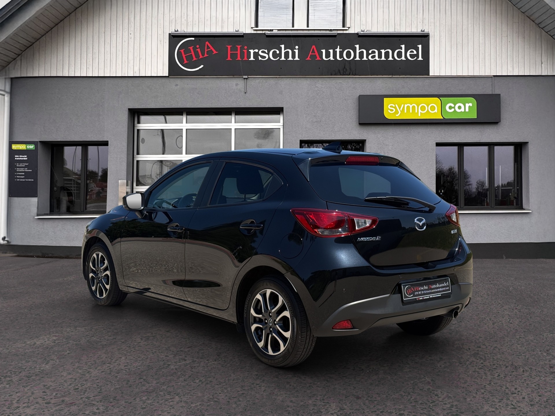 MAZDA 2 SKYACTIV-G 115 Revolution-image-6