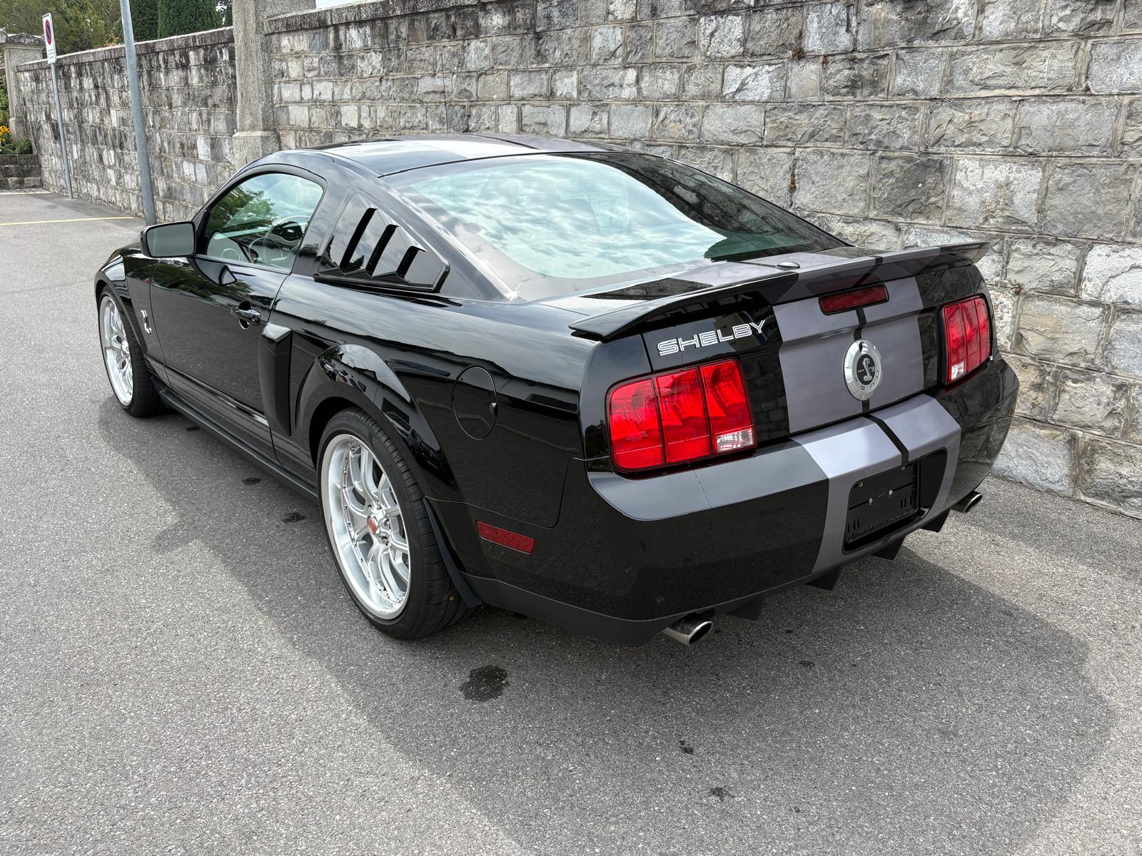 FORD MUSTANG SHELBY GT500-showroom-element-2