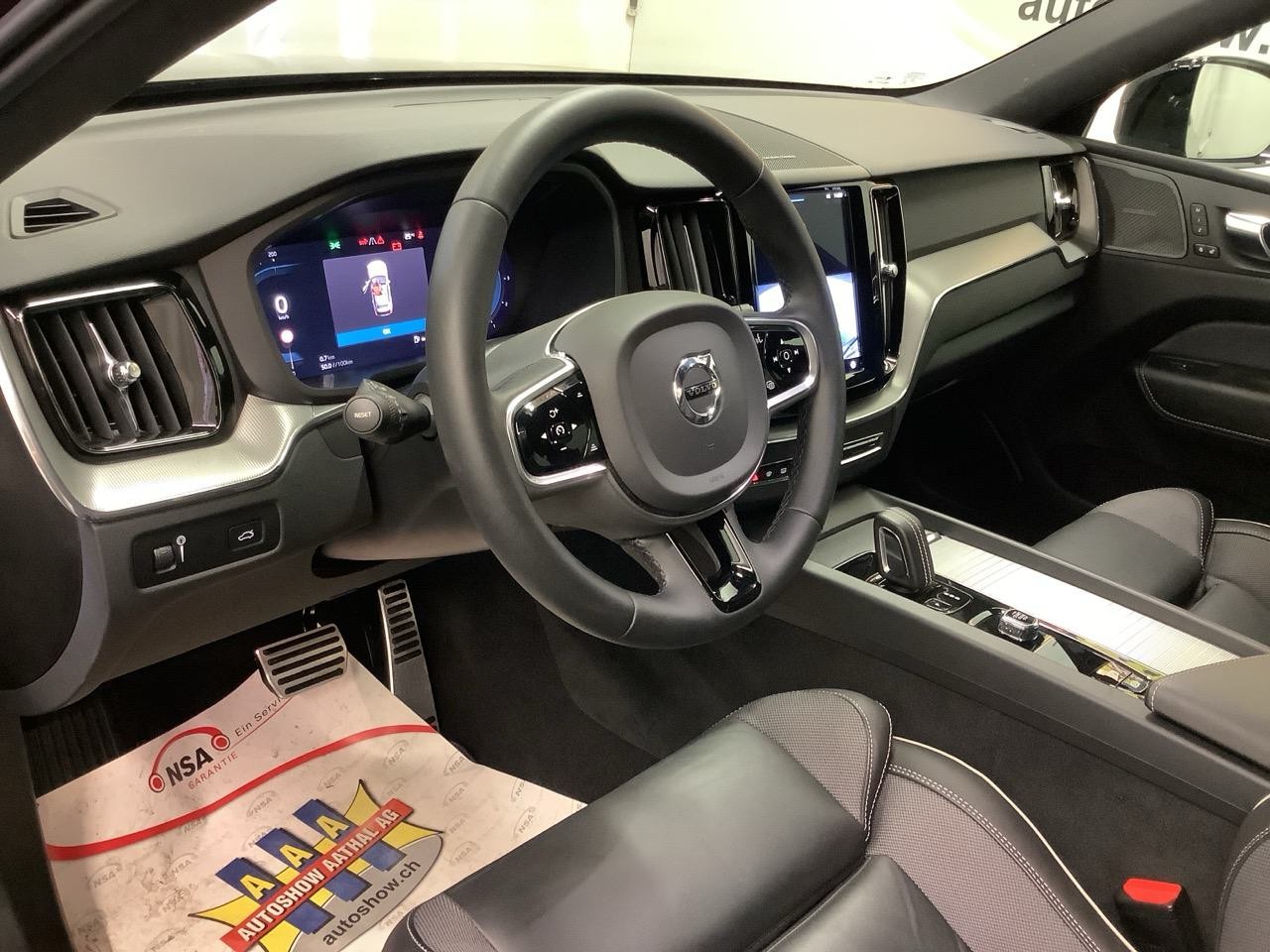 VOLVO XC60 B4 Diesel Mild Hybrid AWD R-Design Geartronic-showroom-element-2