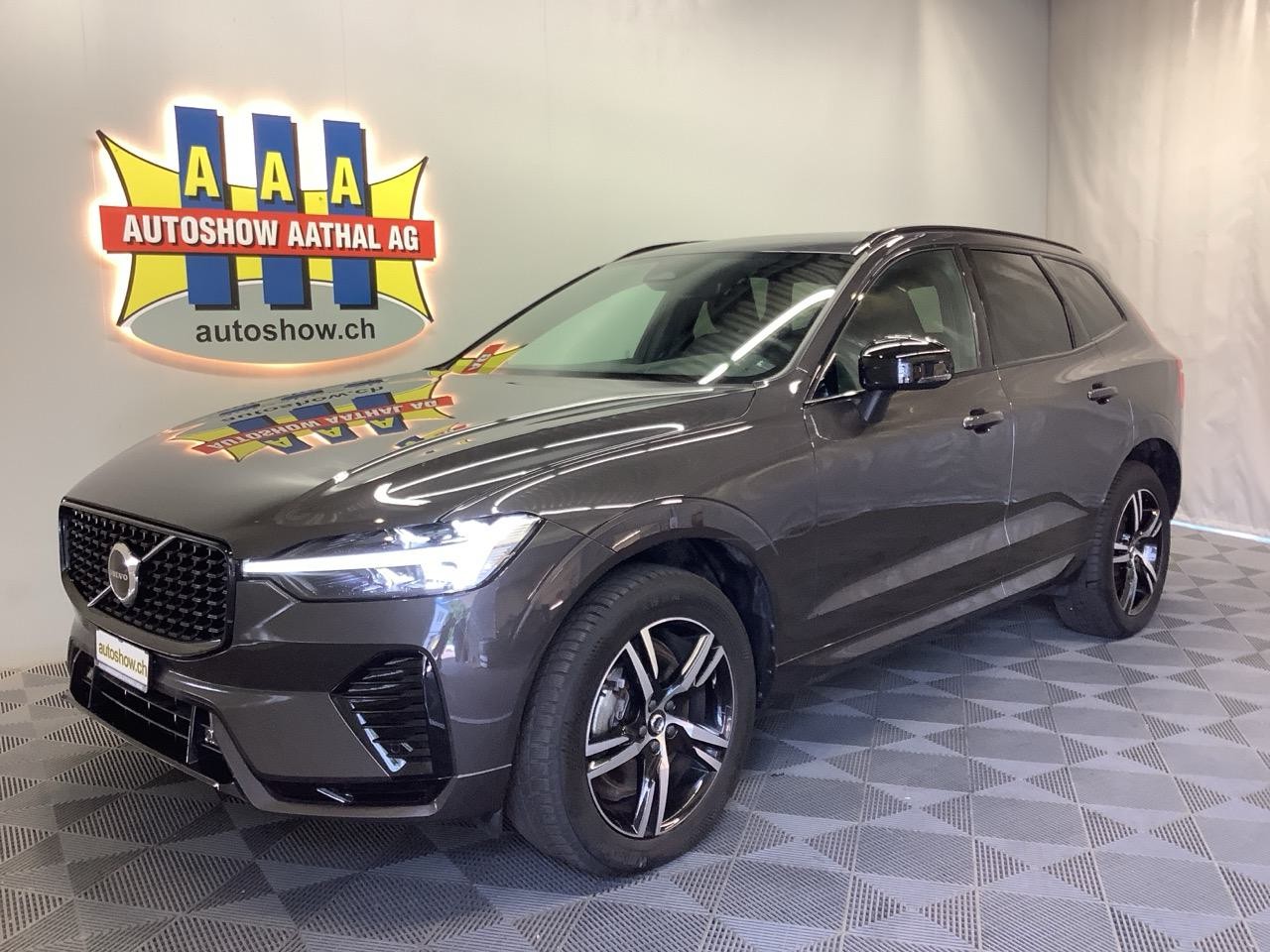 VOLVO XC60 B4 Diesel Mild Hybrid AWD R-Design Geartronic