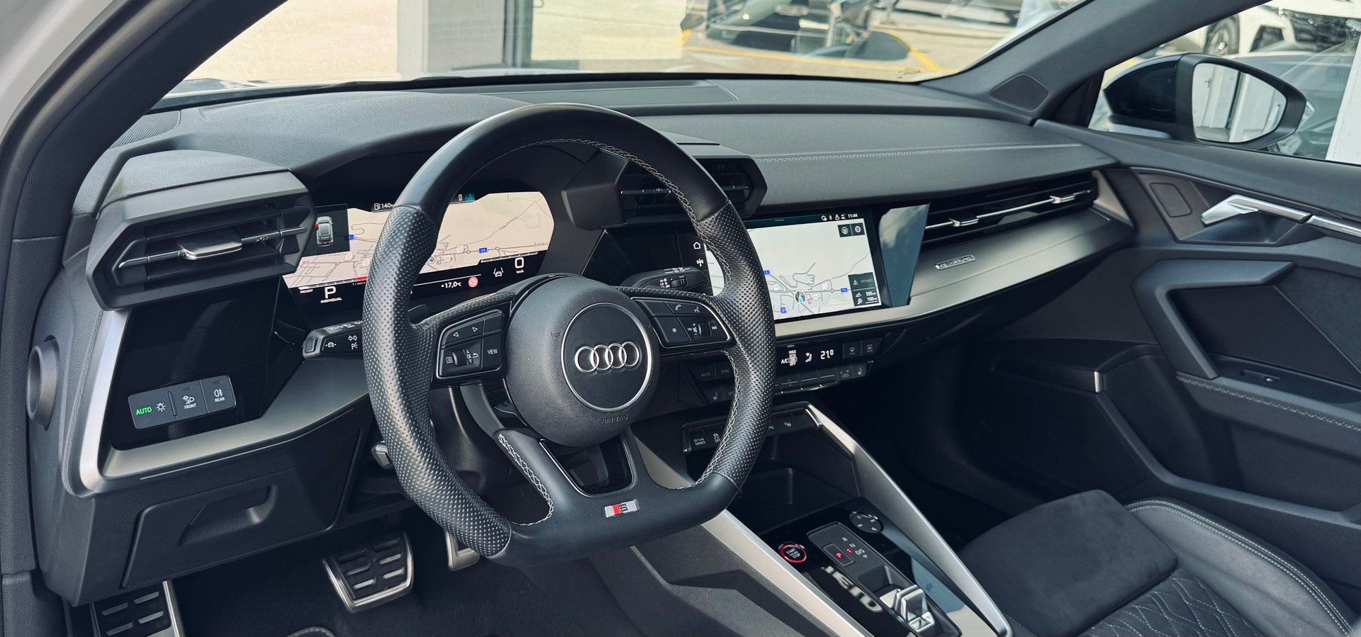 AUDI S3 Sportback 2.0 TFSI quattro S-tronic-image-6