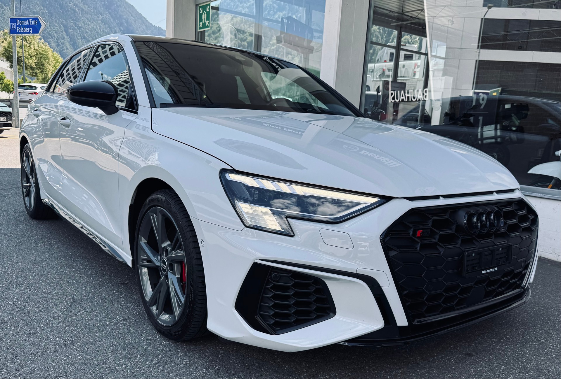 AUDI S3 Sportback 2.0 TFSI quattro S-tronic-image-0