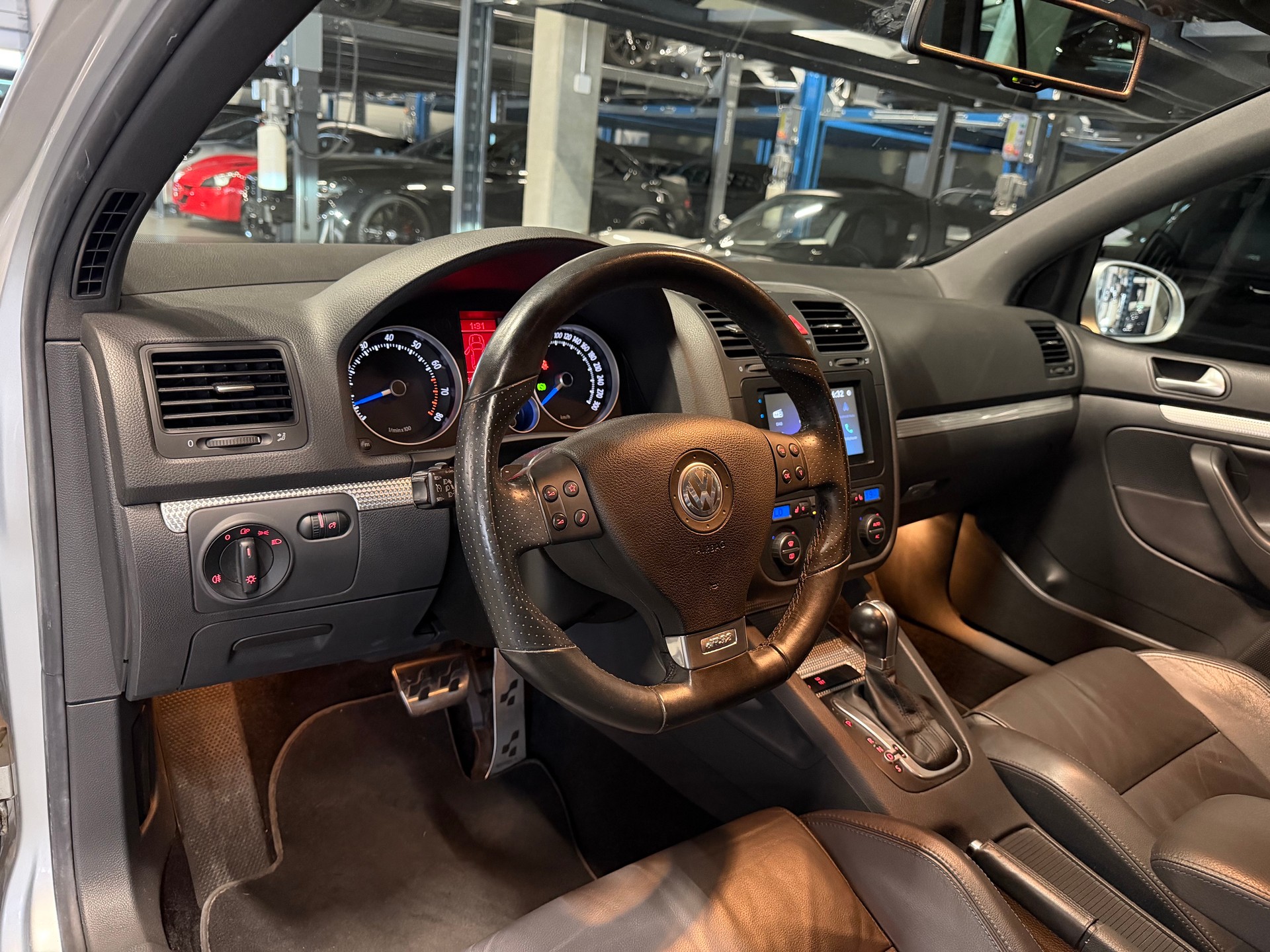VW Golf R32 4Motion DSG-image-8