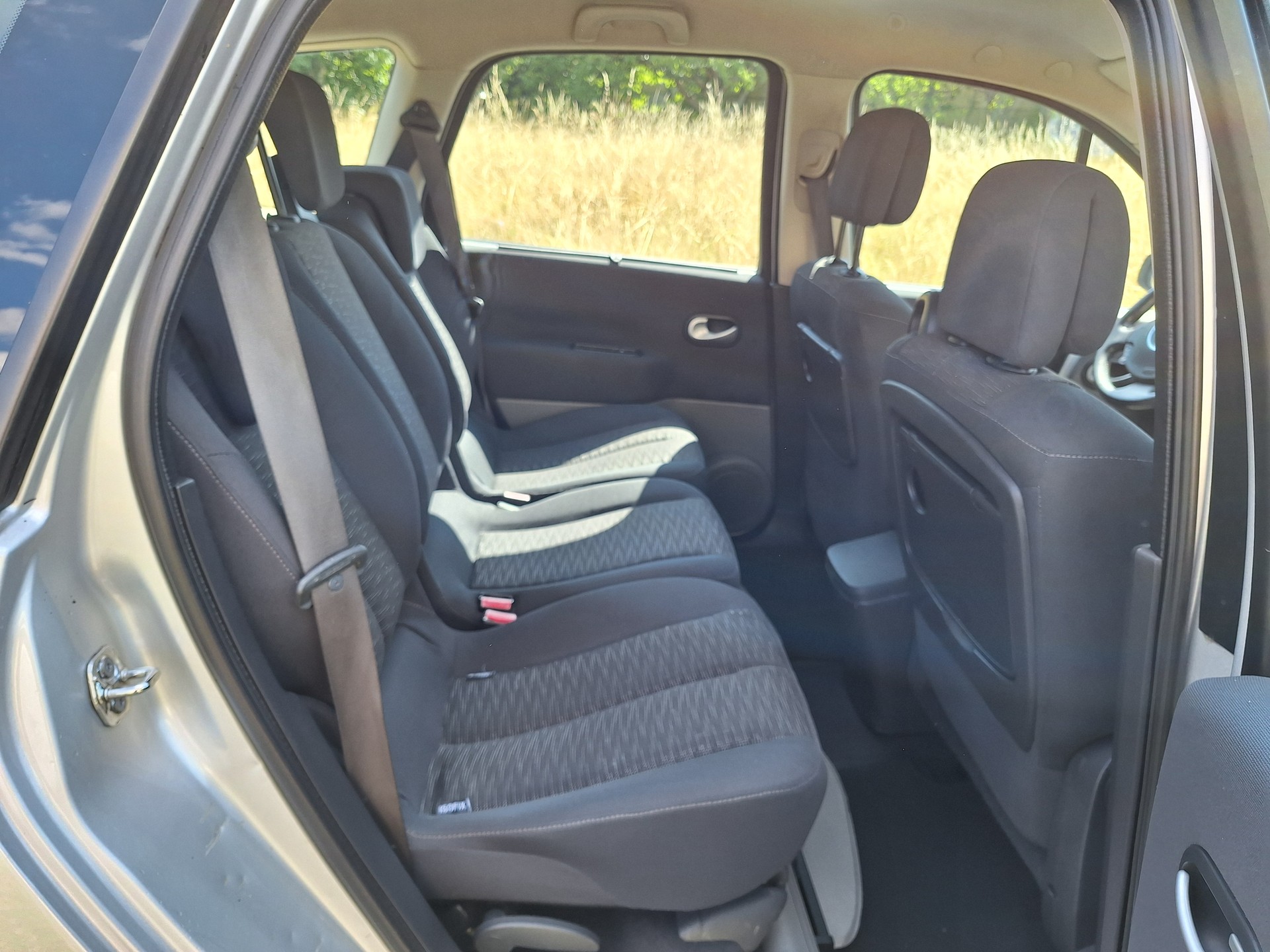 RENAULT SCENIC-image-8
