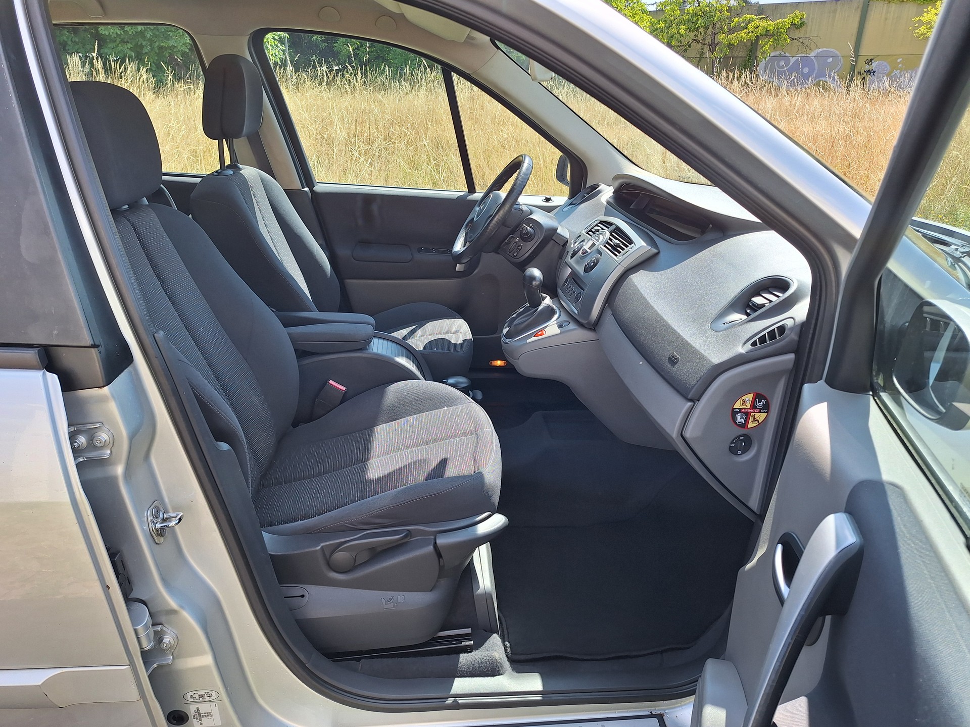 RENAULT SCENIC-image-7
