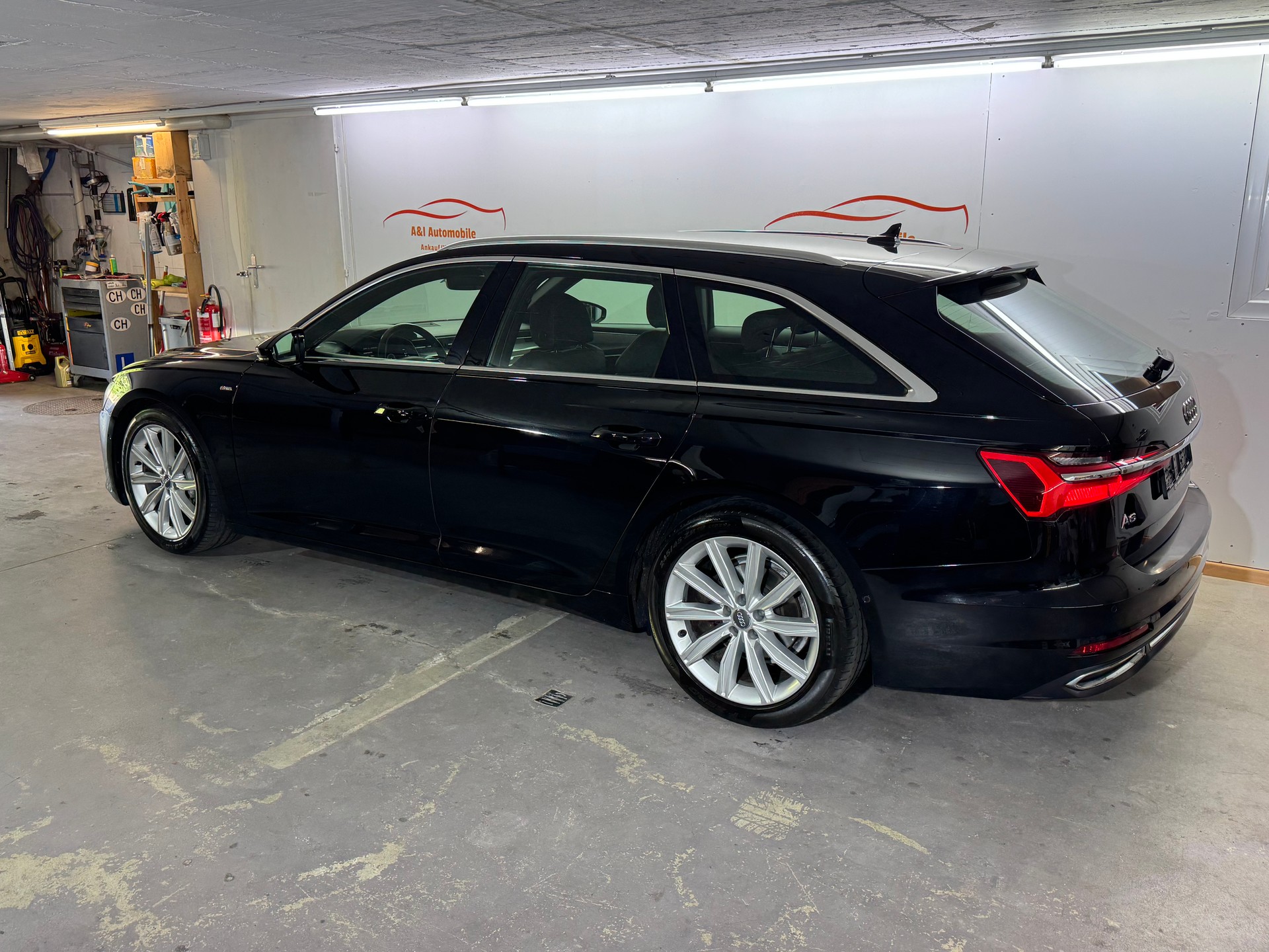 AUDI A6 Avant 40 TDI Sport quattro S-tronic-image-2